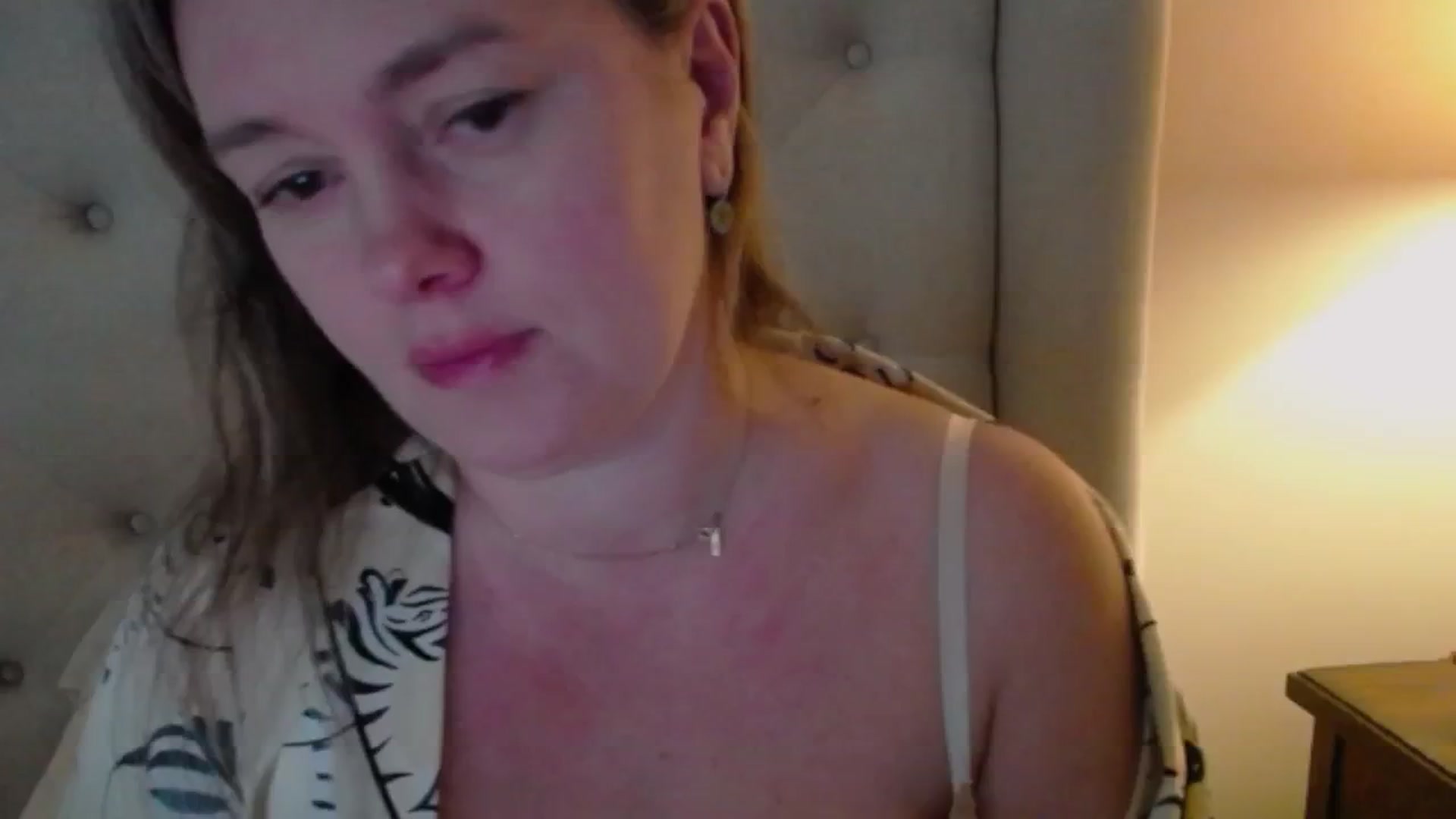 Gallery image thumbnail from J0llye's myfreecams stream on, 12/11/2024, 17:35 image 7 of 20