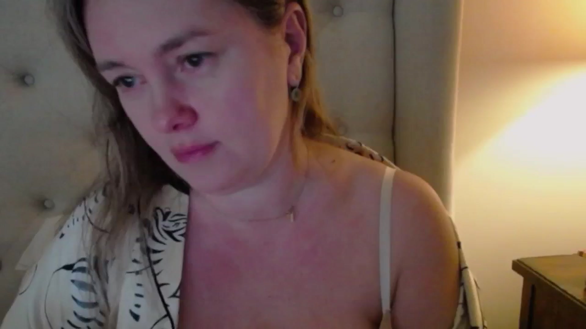 Gallery image thumbnail from J0llye's myfreecams stream on, 12/11/2024, 17:35 image 14 of 20