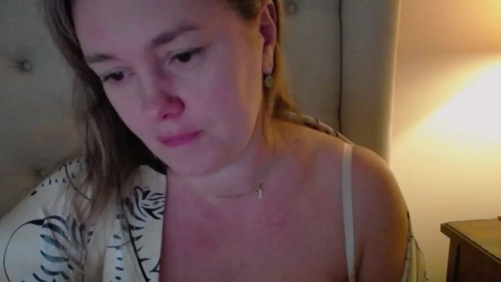 Gallery image thumbnail from J0llye's myfreecams stream on, 12/11/2024, 17:35 image 12 of 20
