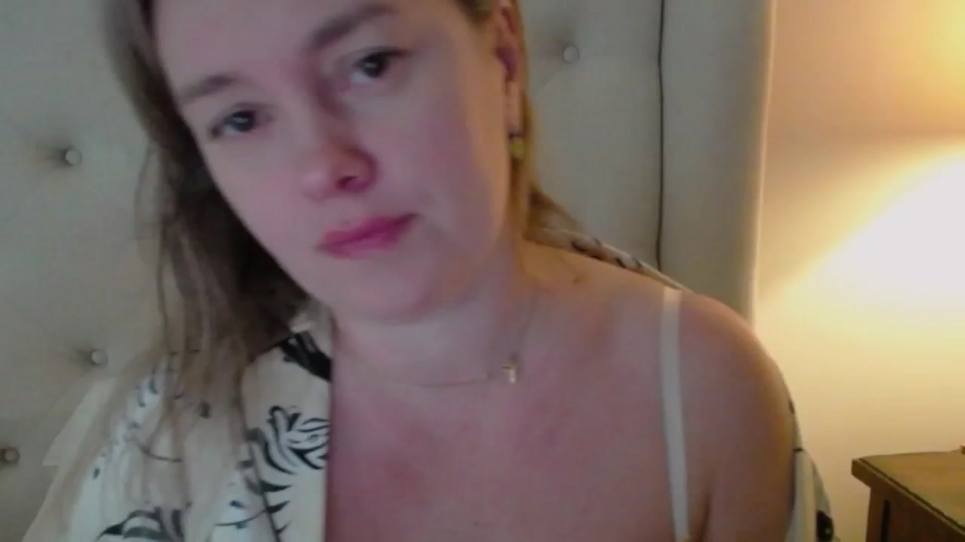 Gallery image thumbnail from J0llye's myfreecams stream on, 12/11/2024, 17:35 image 3 of 20