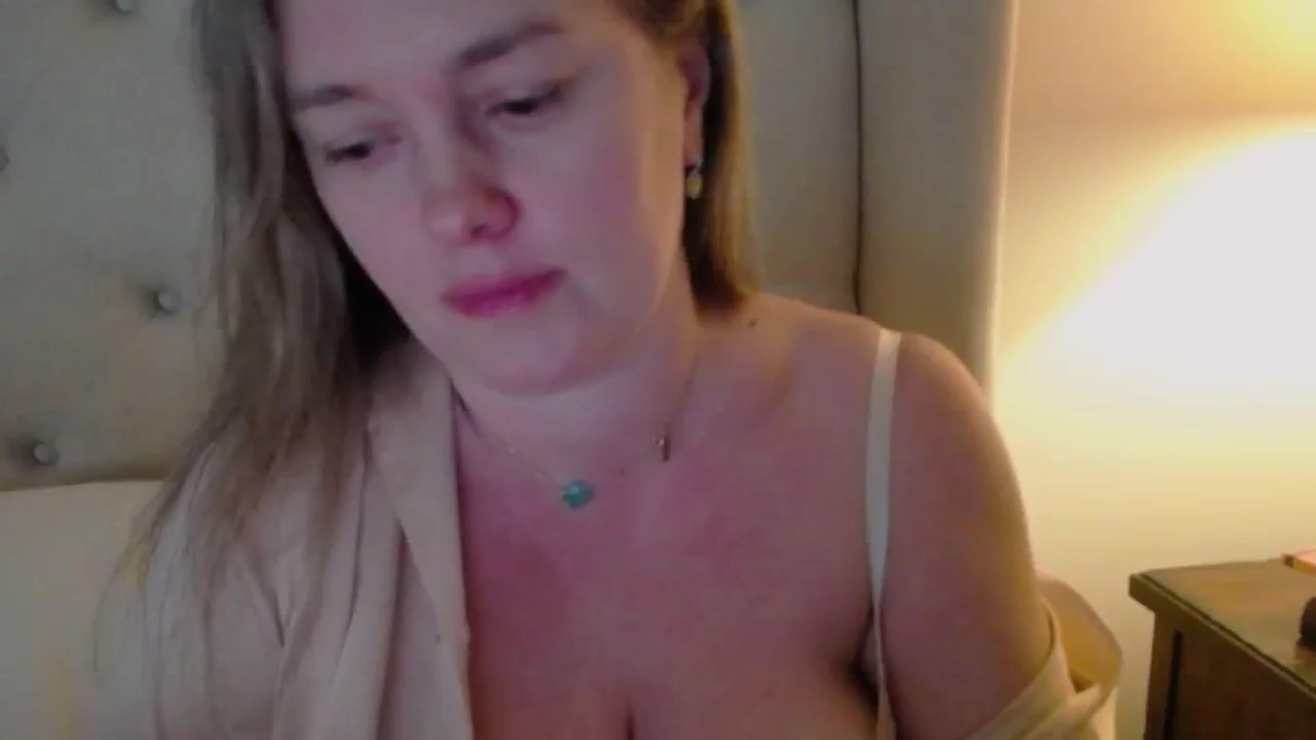 Gallery image thumbnail from J0llye's myfreecams stream on, 12/11/2024, 20:19 image 13 of 20