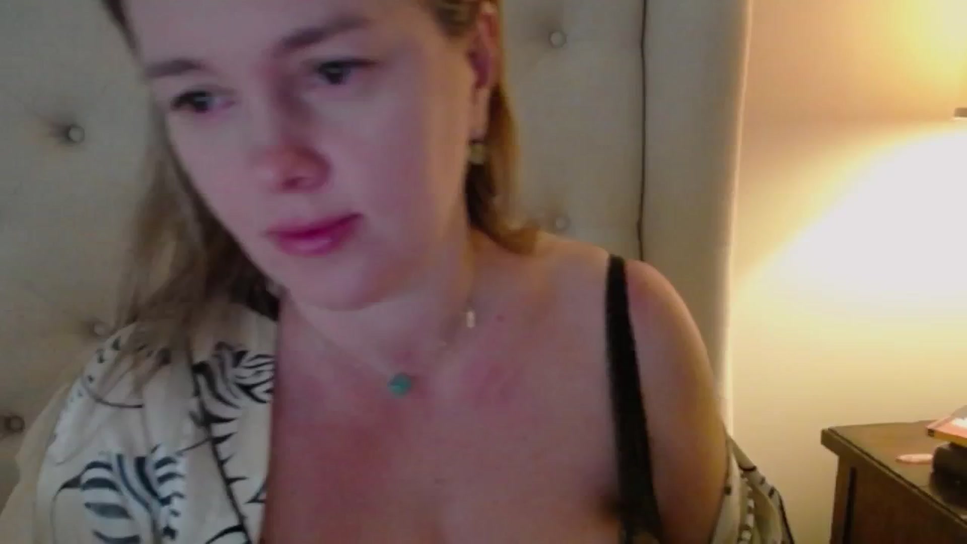 Gallery image thumbnail from J0llye's myfreecams stream on, 12/12/2024, 21:00 image 4 of 20