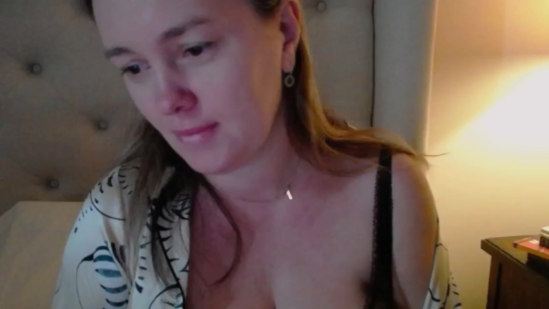 Gallery image thumbnail from J0llye's myfreecams stream on, 12/13/2024, 17:51 image 11 of 20