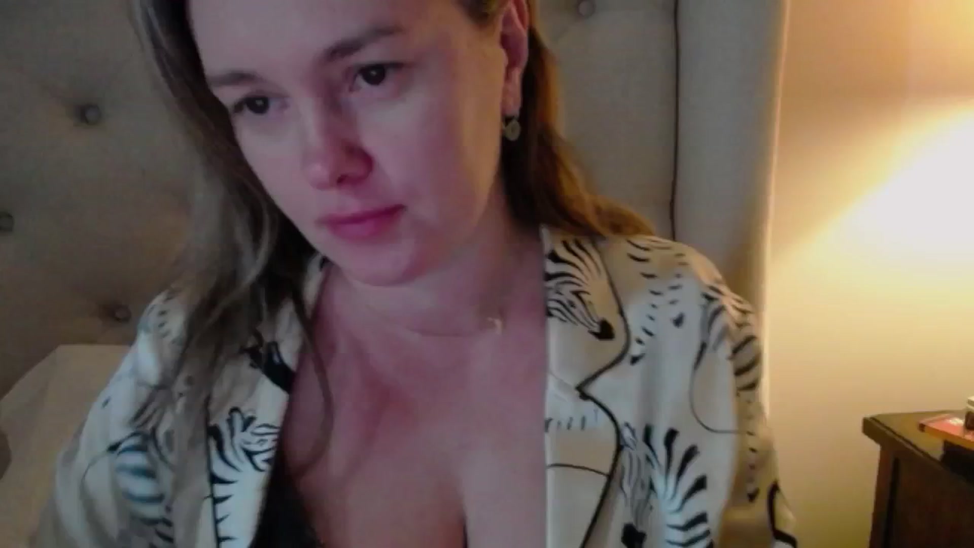 Gallery image thumbnail from J0llye's myfreecams stream on, 12/13/2024, 17:51 image 7 of 20