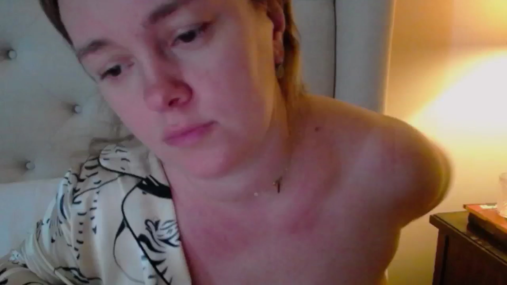 Gallery image thumbnail from J0llye's myfreecams stream on, 12/17/2024, 18:02 image 17 of 20