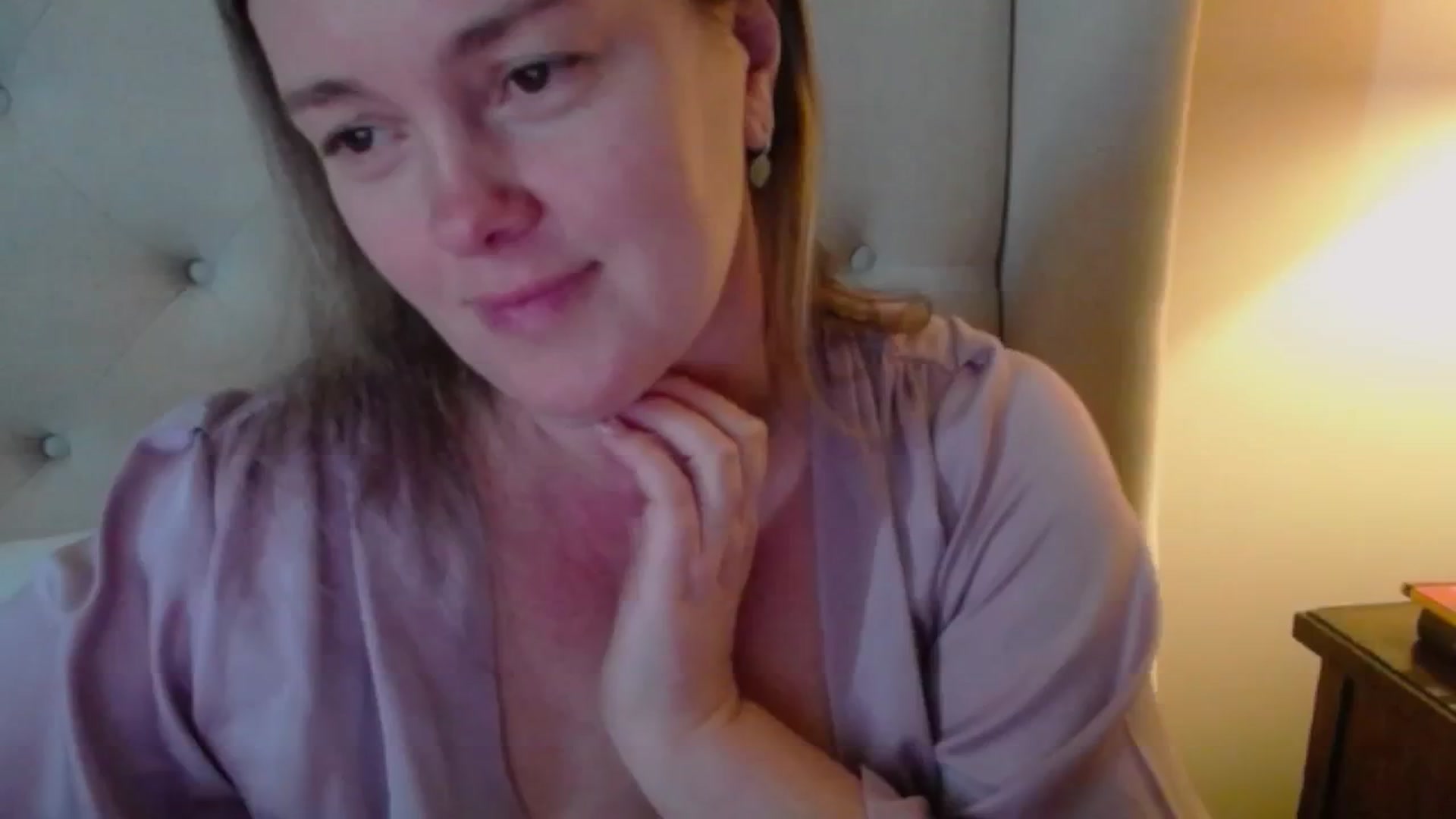 Gallery image thumbnail from J0llye's myfreecams stream on, 12/17/2024, 20:52 image 20 of 20