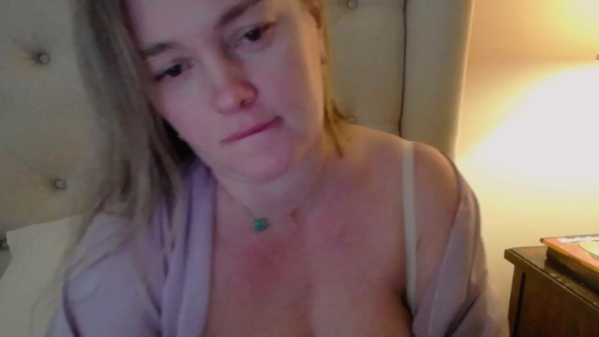 Gallery image thumbnail from J0llye's myfreecams stream on, 12/19/2024, 20:52 image 1 of 20