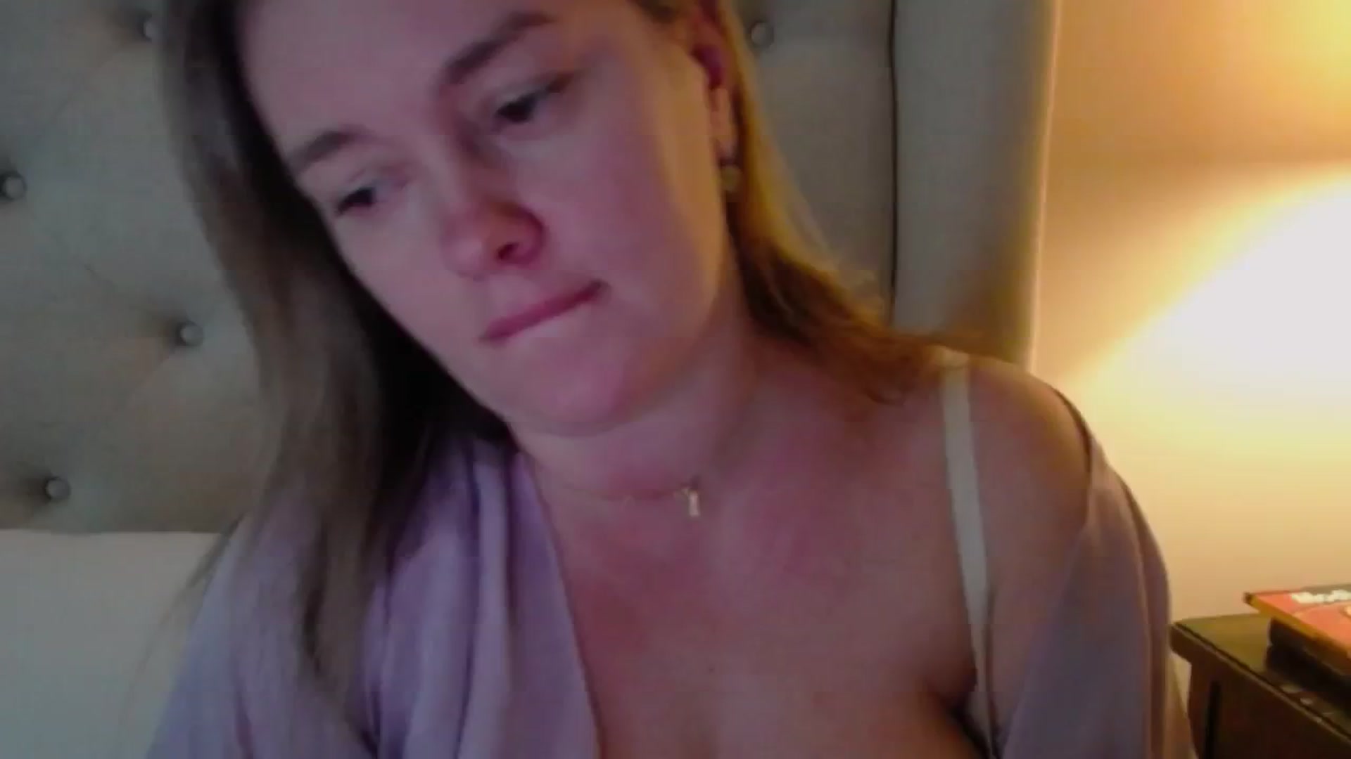 Gallery image thumbnail from J0llye's myfreecams stream on, 12/20/2024, 18:02 image 10 of 20