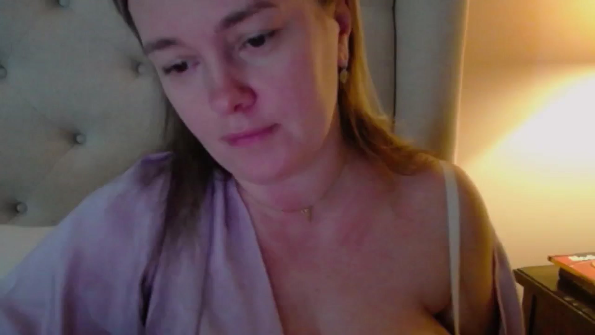 Gallery image thumbnail from J0llye's myfreecams stream on, 12/20/2024, 18:02 image 9 of 20