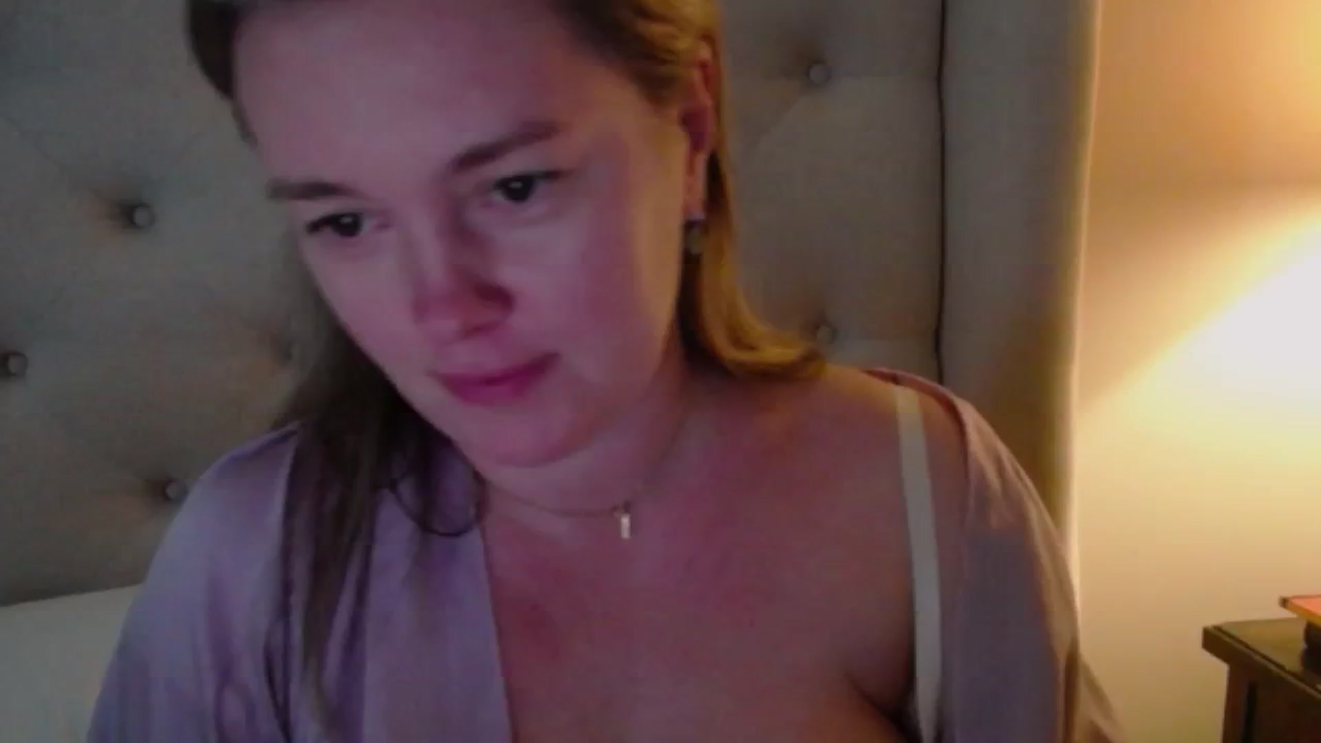 Gallery image thumbnail from J0llye's myfreecams stream on, 12/20/2024, 20:25 image 20 of 20