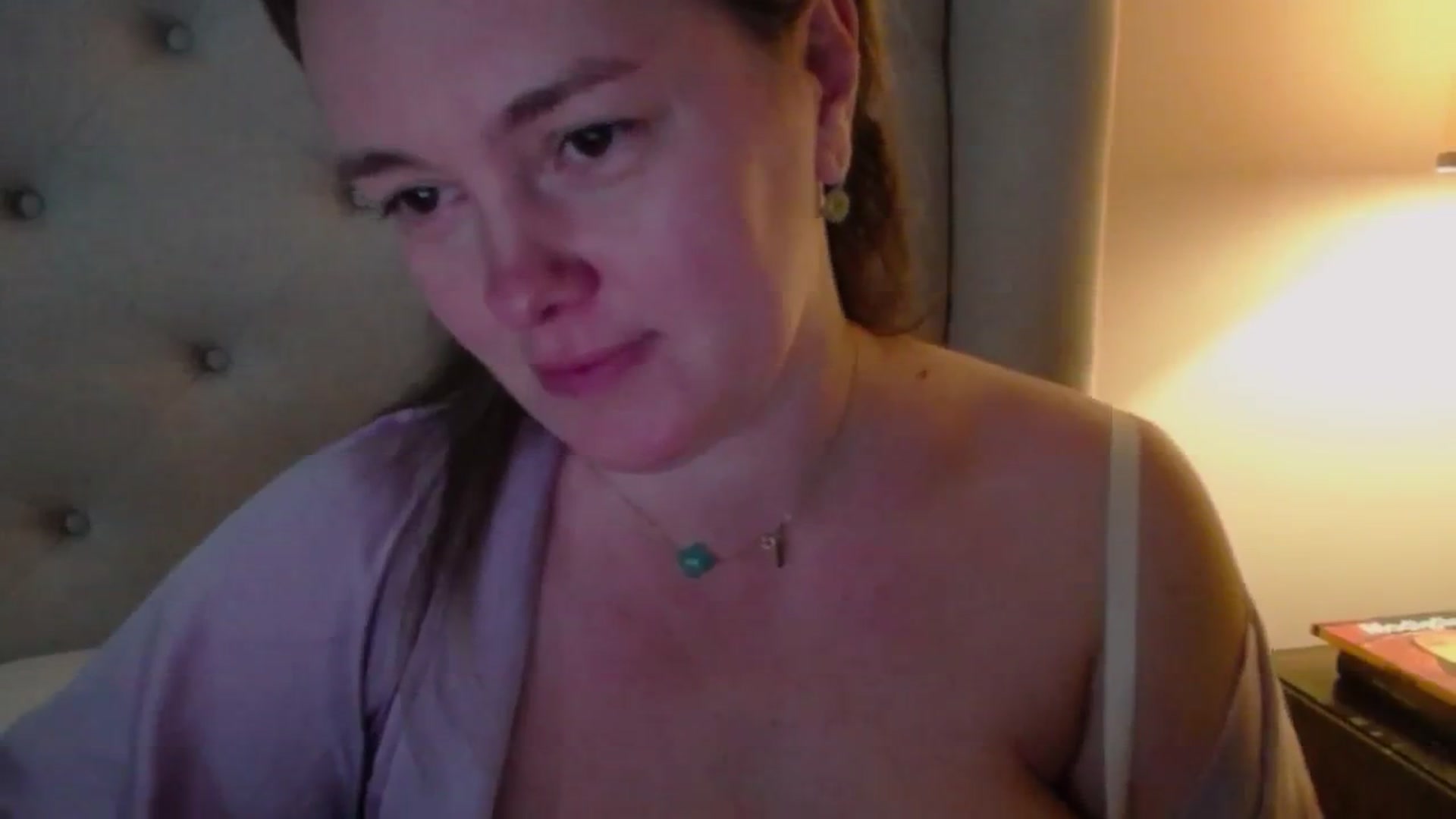 Gallery image thumbnail from J0llye's myfreecams stream on, 12/20/2024, 21:30 image 7 of 20