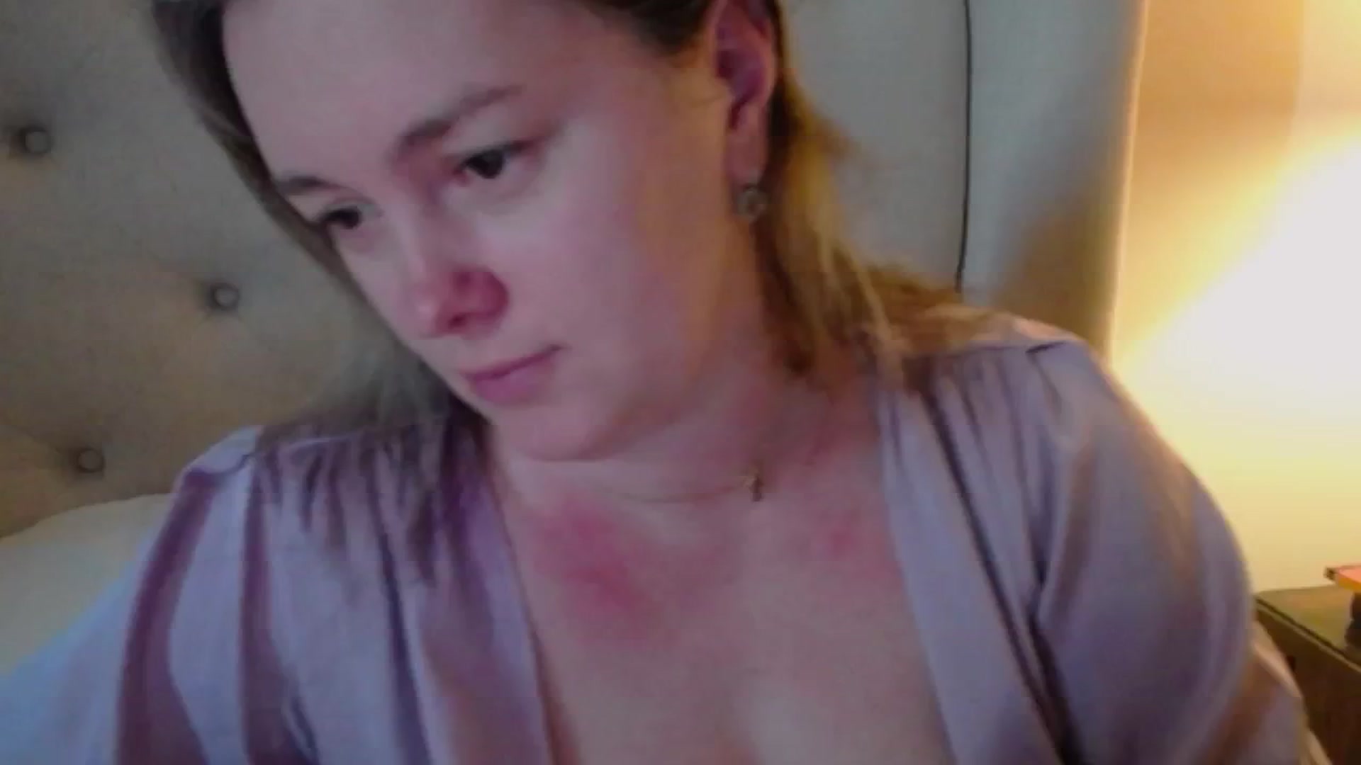 Gallery image thumbnail from J0llye's myfreecams stream on, 12/21/2024, 21:10 image 15 of 20