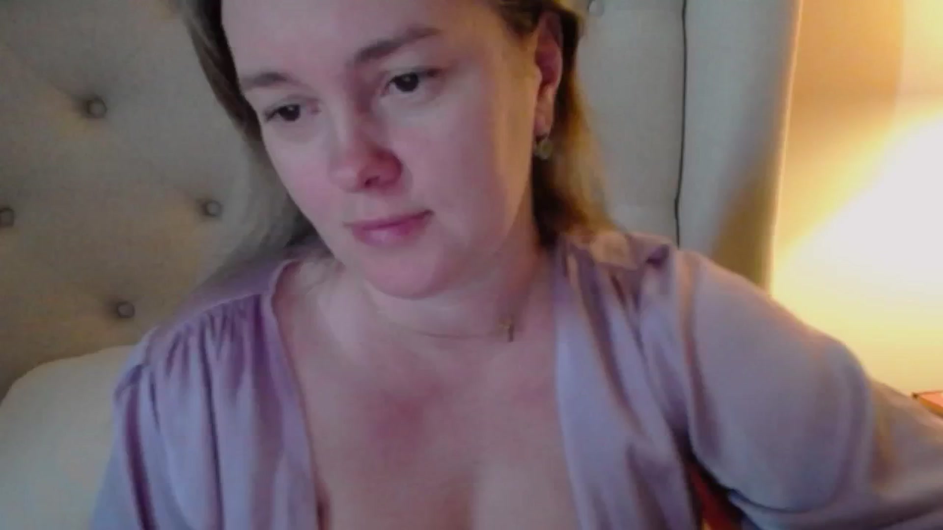 Gallery image thumbnail from J0llye's myfreecams stream on, 12/21/2024, 21:10 image 5 of 20