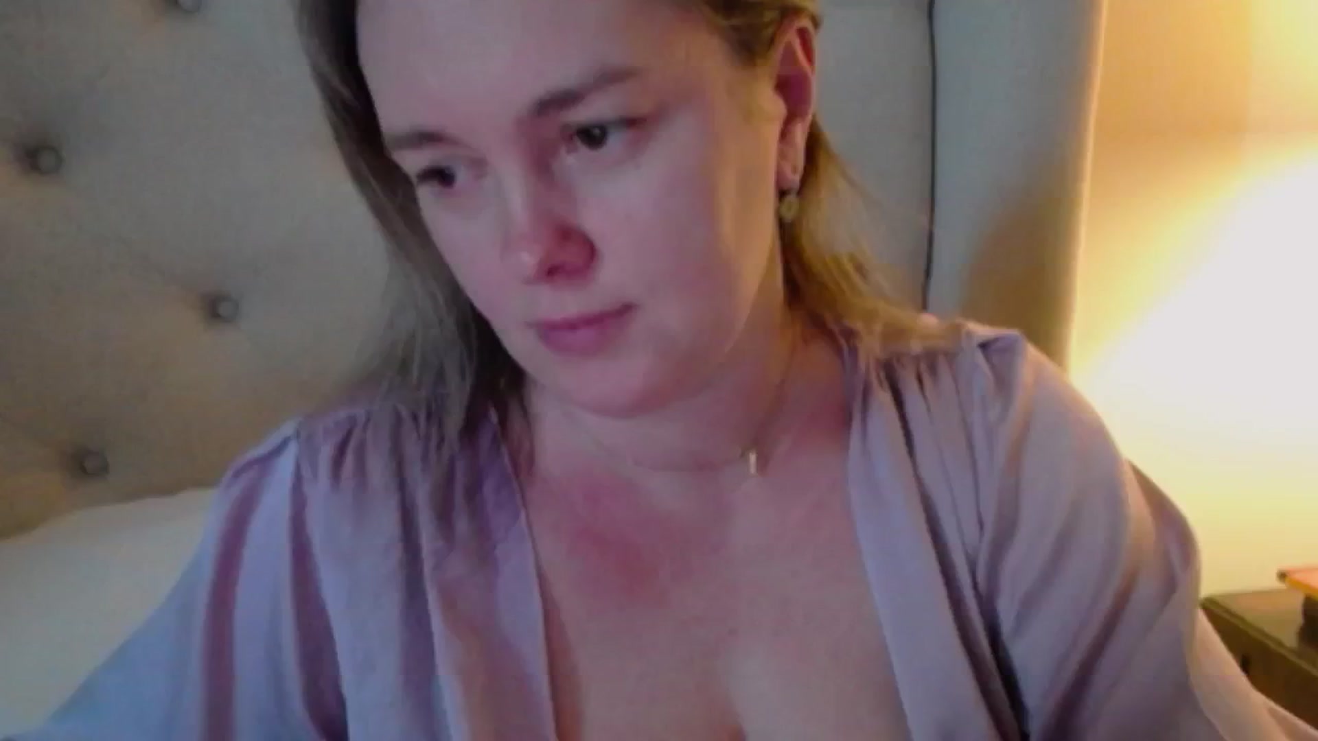 Gallery image thumbnail from J0llye's myfreecams stream on, 12/21/2024, 21:10 image 18 of 20