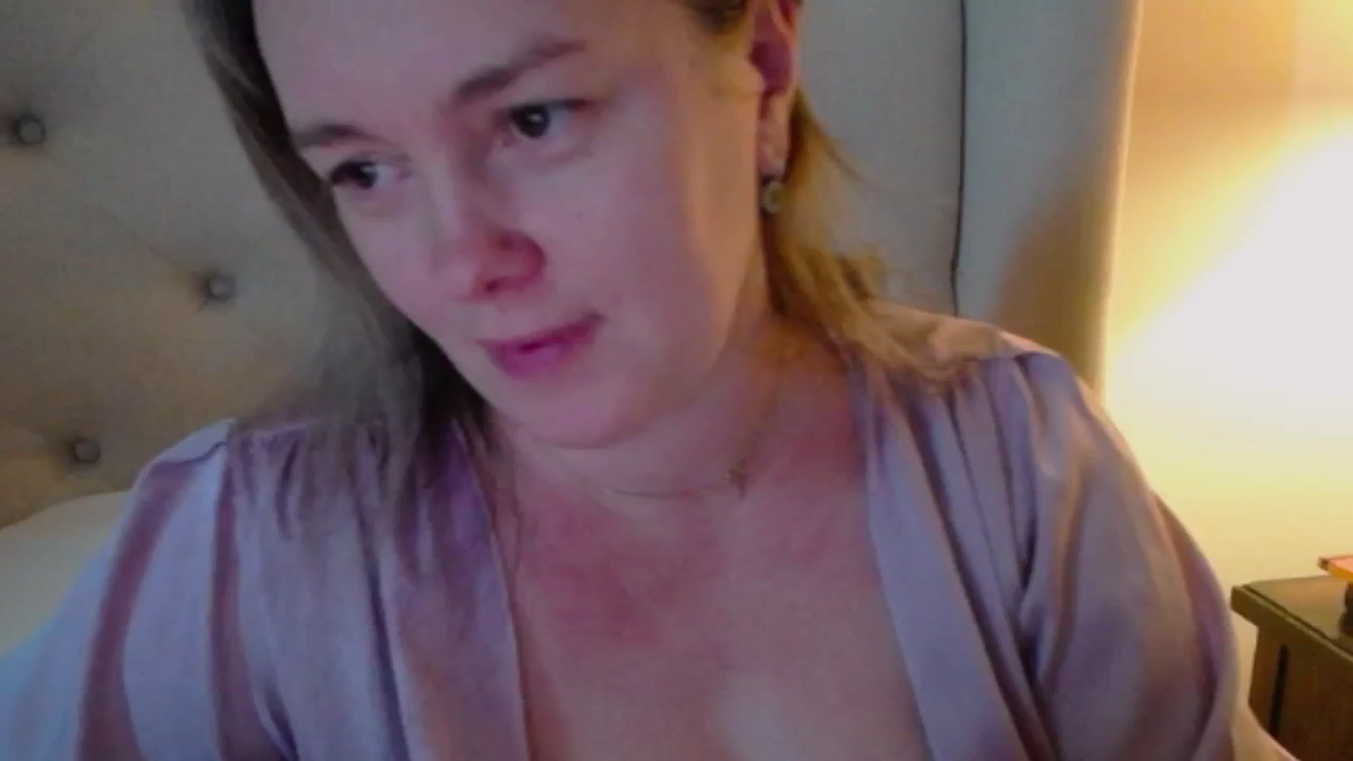 Gallery image thumbnail from J0llye's myfreecams stream on, 12/21/2024, 21:10 image 20 of 20