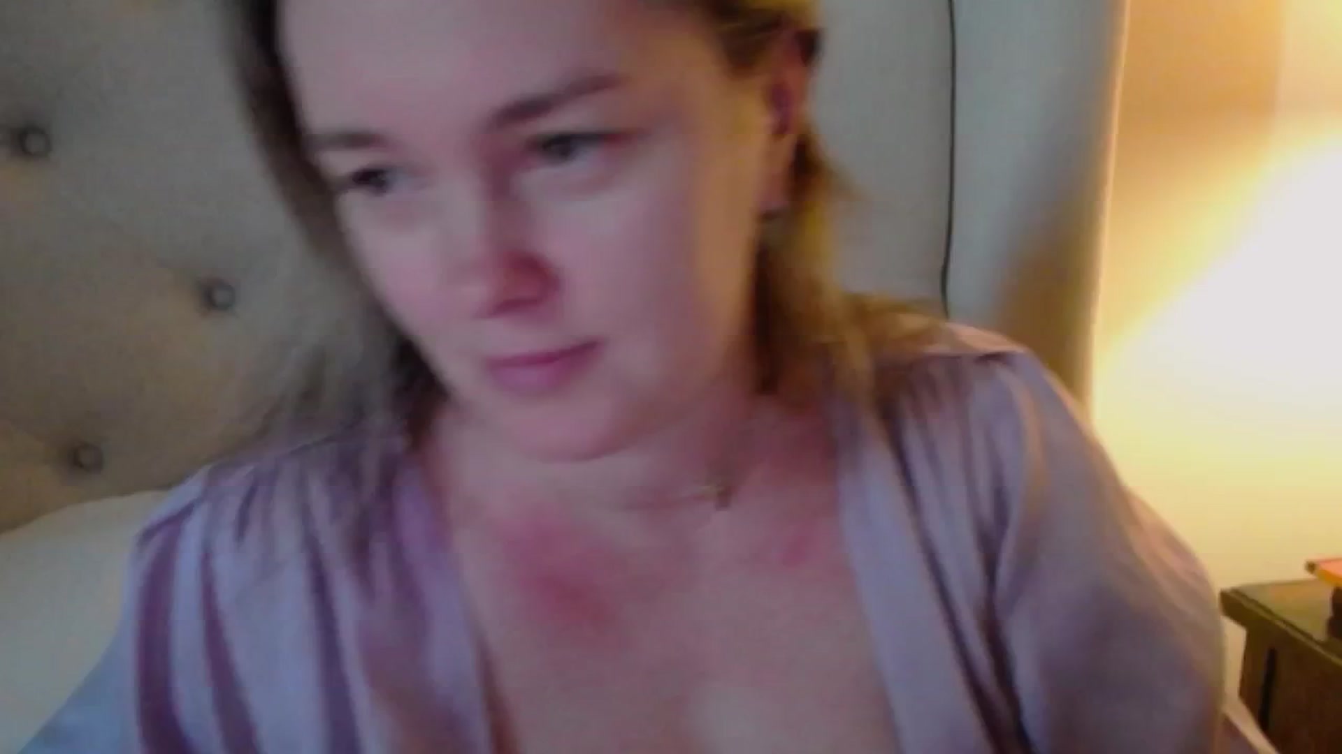 Gallery image thumbnail from J0llye's myfreecams stream on, 12/21/2024, 21:10 image 14 of 20