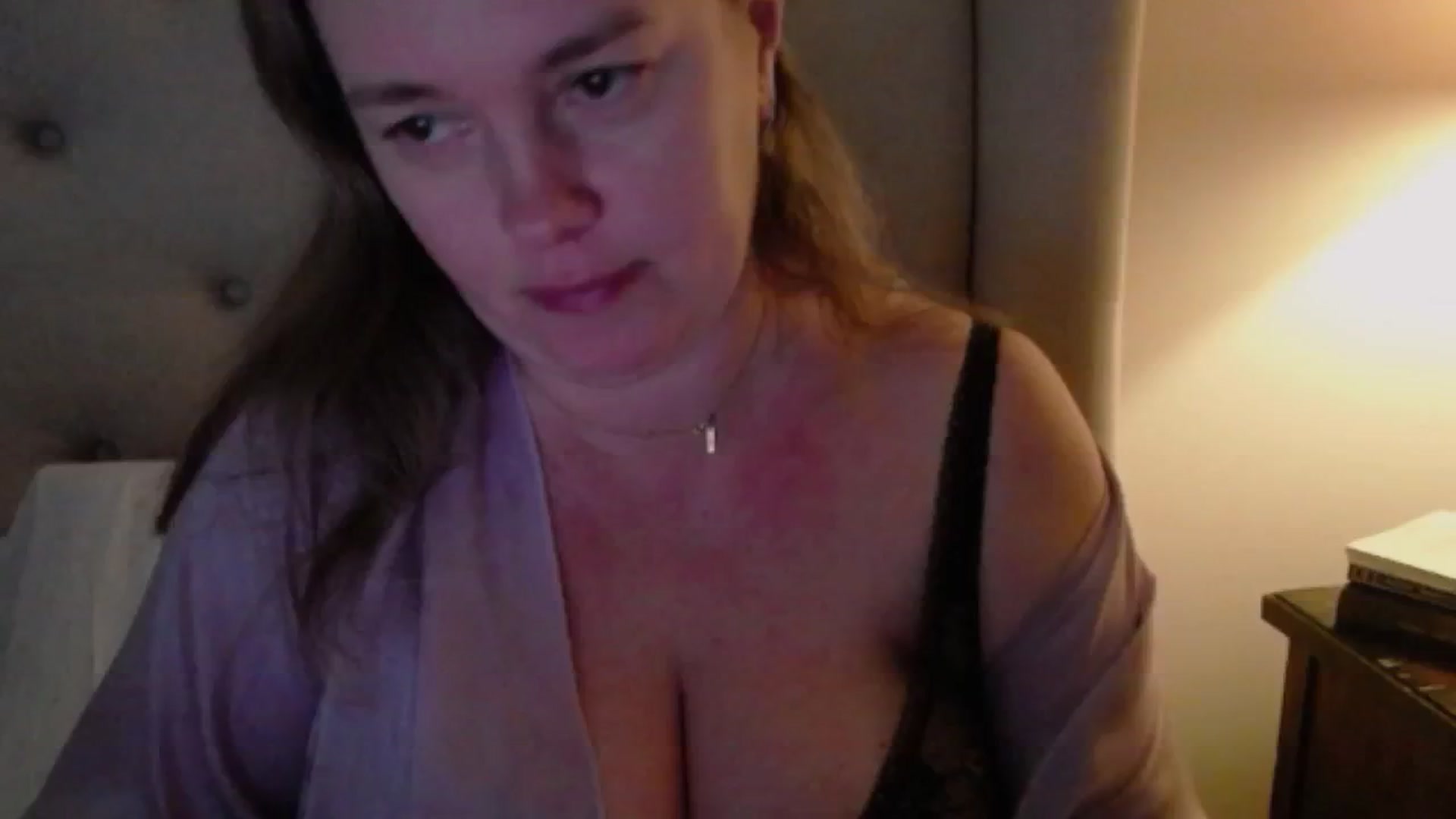 Gallery image thumbnail from J0llye's myfreecams stream on, 12/27/2024, 21:13 image 3 of 20