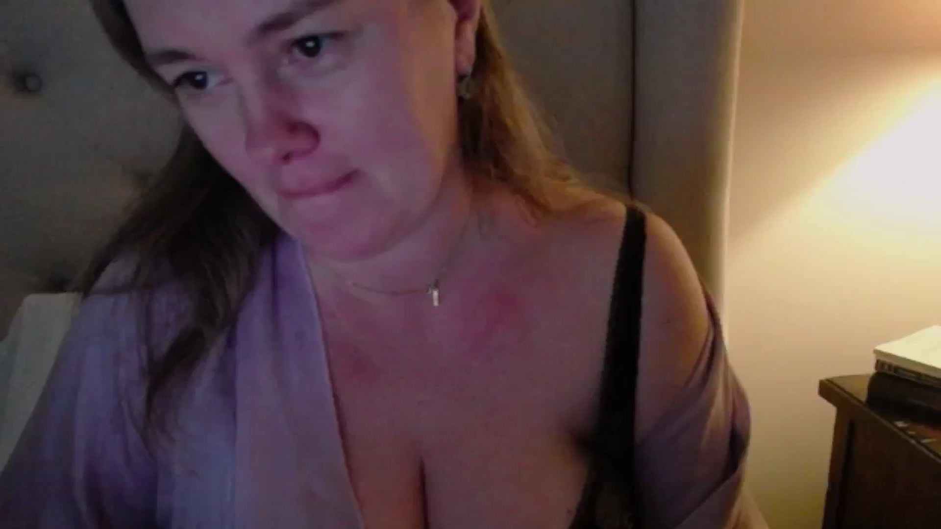 Gallery image thumbnail from J0llye's myfreecams stream on, 12/27/2024, 21:13 image 2 of 20