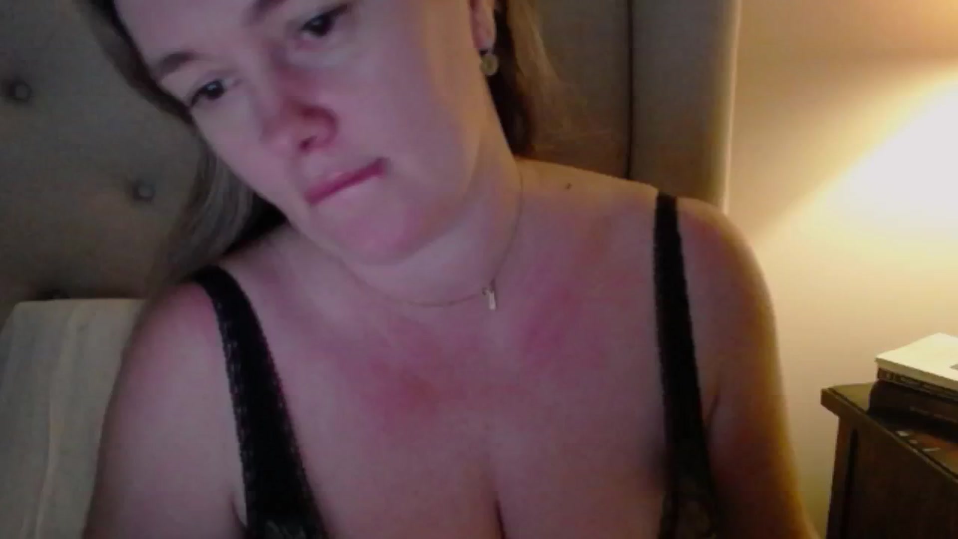 Gallery image thumbnail from J0llye's myfreecams stream on, 12/27/2024, 21:13 image 7 of 20