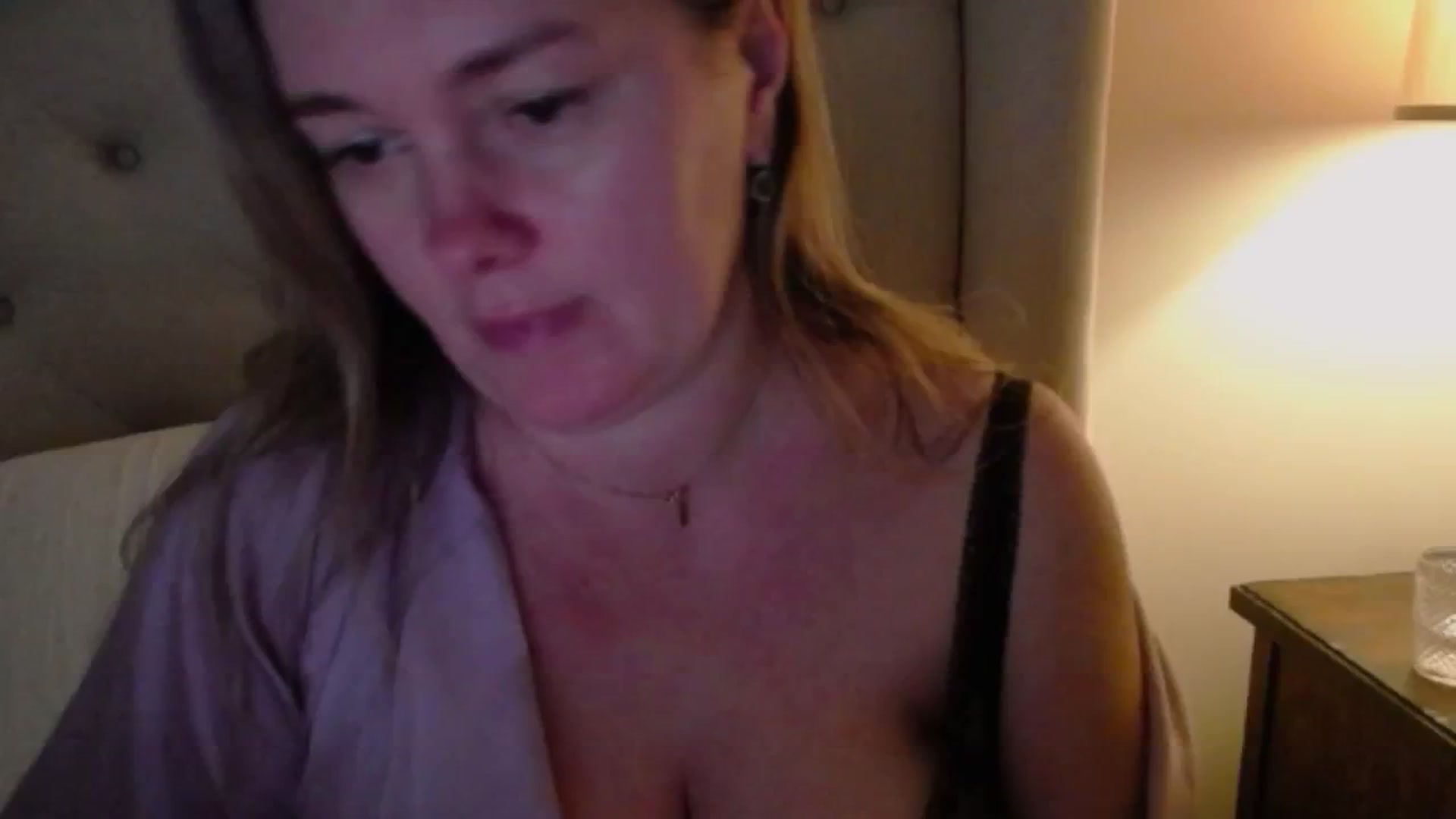 Gallery image thumbnail from J0llye's myfreecams stream on, 12/29/2024, 21:05 image 13 of 20