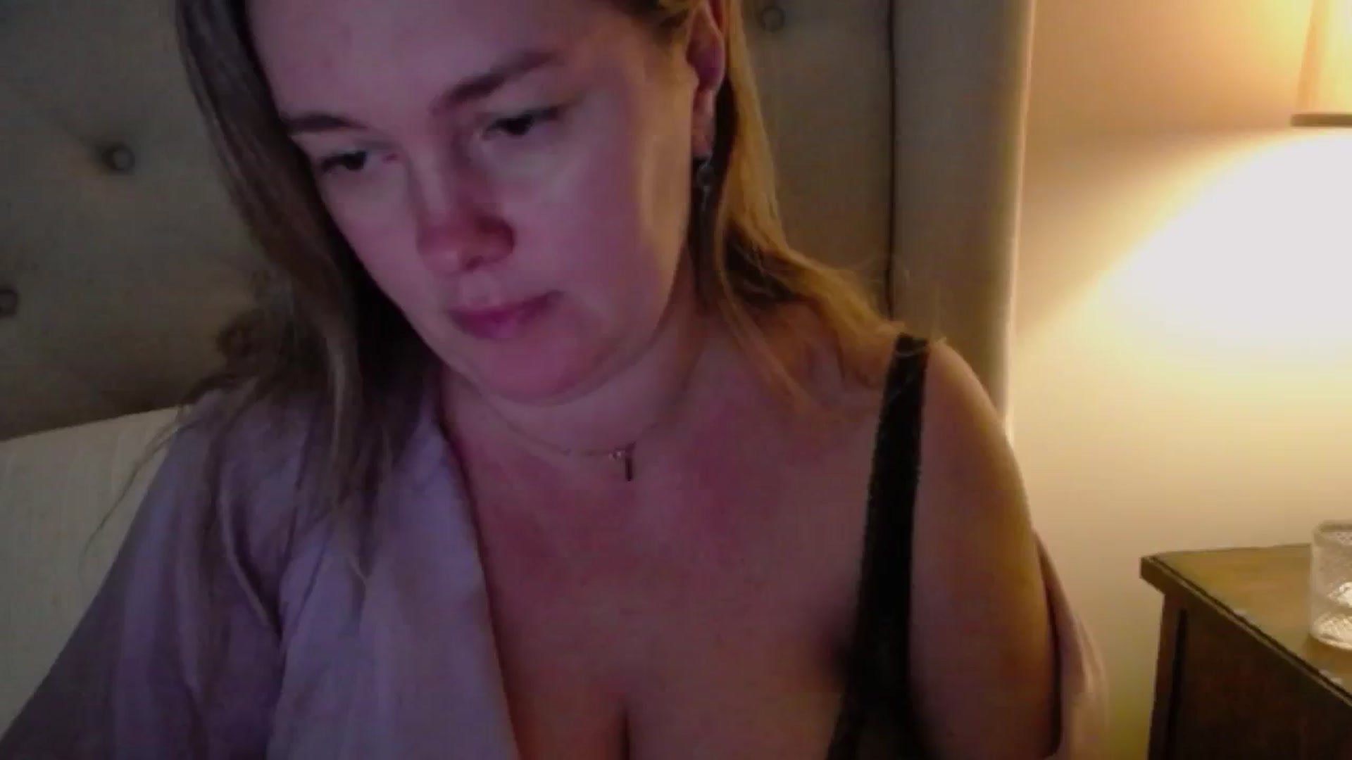 Gallery image thumbnail from J0llye's myfreecams stream on, 12/29/2024, 21:05 image 11 of 20