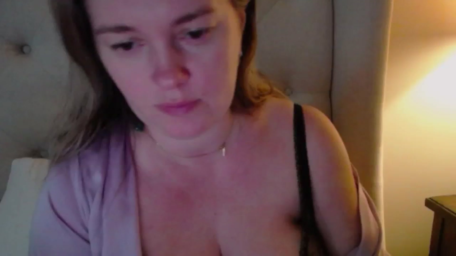 Gallery image thumbnail from J0llye's myfreecams stream on, 12/30/2024, 21:18 image 12 of 20