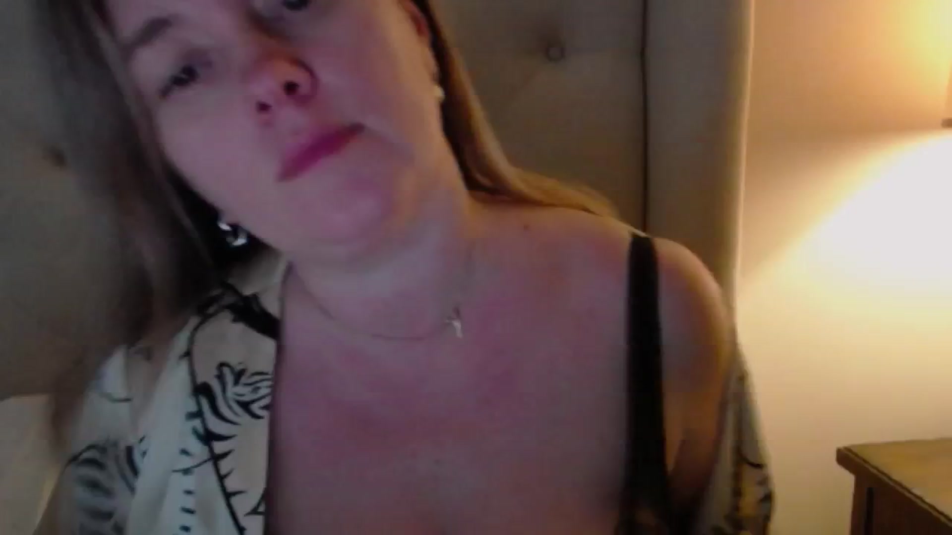 Gallery image thumbnail from J0llye's myfreecams stream on, 12/31/2024, 20:07 image 8 of 20
