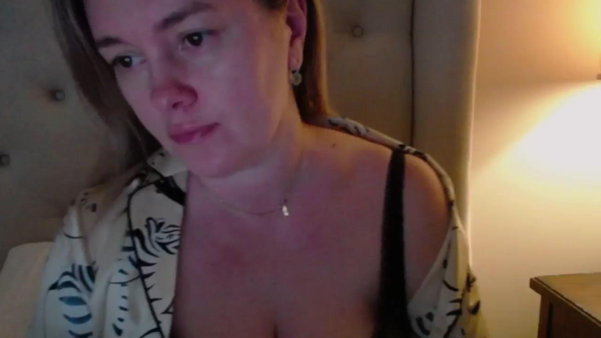 Gallery image thumbnail from J0llye's myfreecams stream on, 12/31/2024, 20:07 image 6 of 20