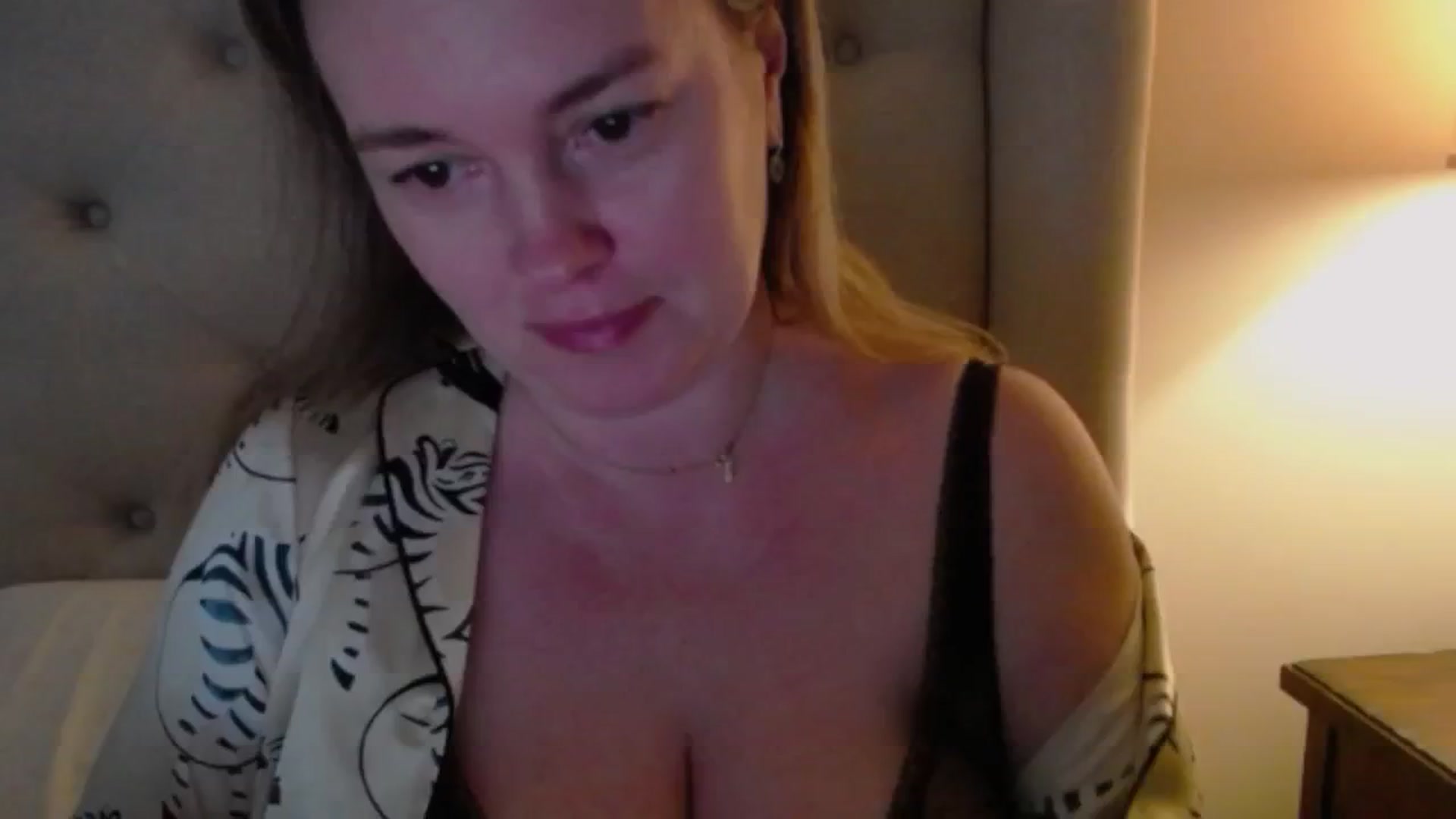 Gallery image thumbnail from J0llye's myfreecams stream on, 12/31/2024, 20:07 image 14 of 20