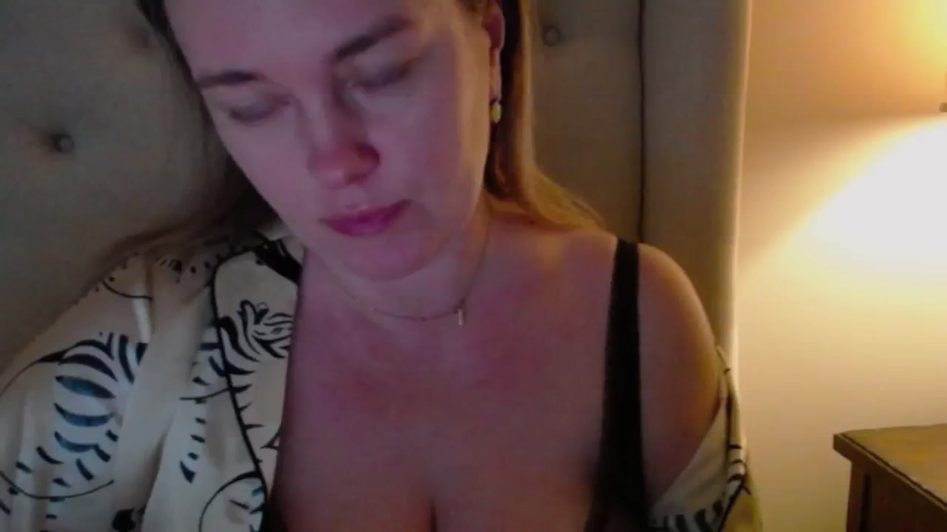 Gallery image thumbnail from J0llye's myfreecams stream on, 12/31/2024, 20:07 image 9 of 20