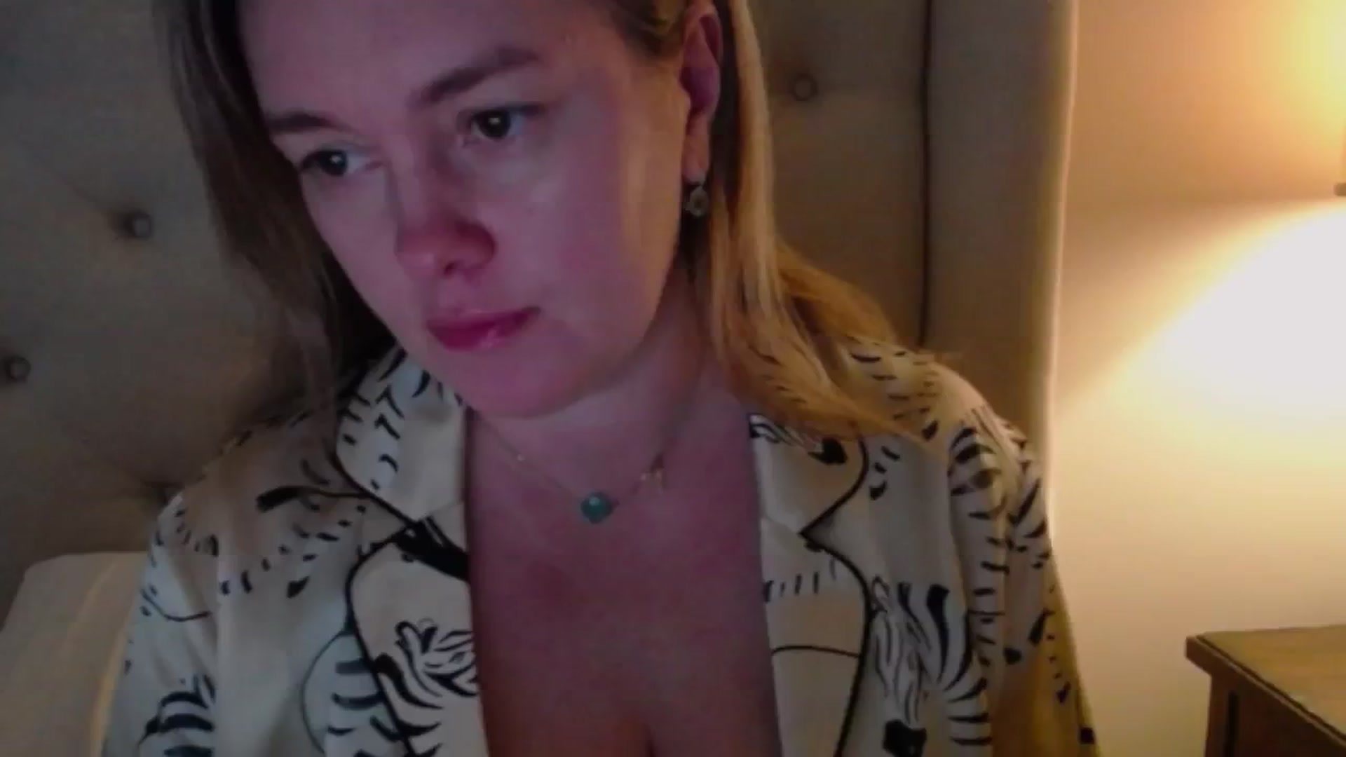 Gallery image thumbnail from J0llye's myfreecams stream on, 12/31/2024, 20:07 image 3 of 20