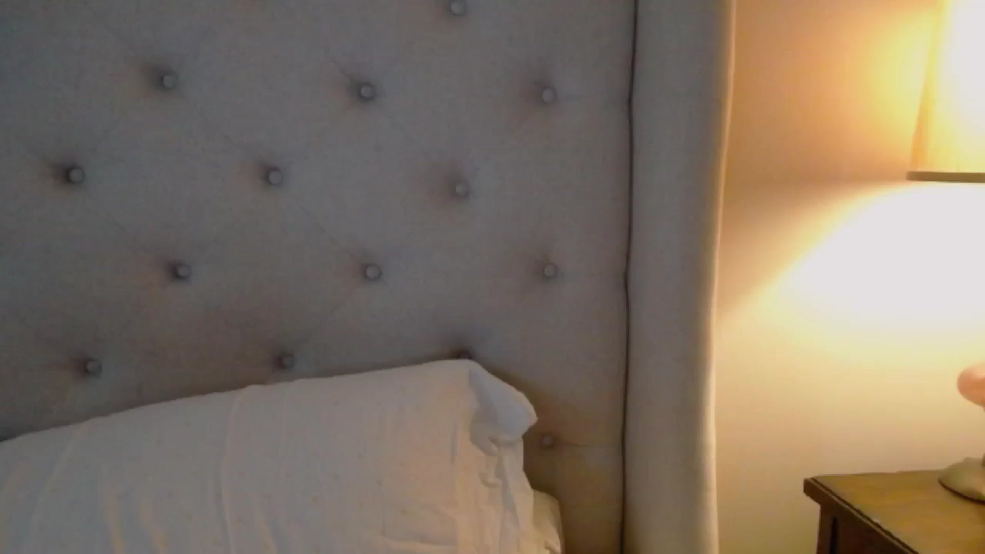 Gallery image thumbnail from J0llye's myfreecams stream on, 12/31/2024, 21:26 image 13 of 20