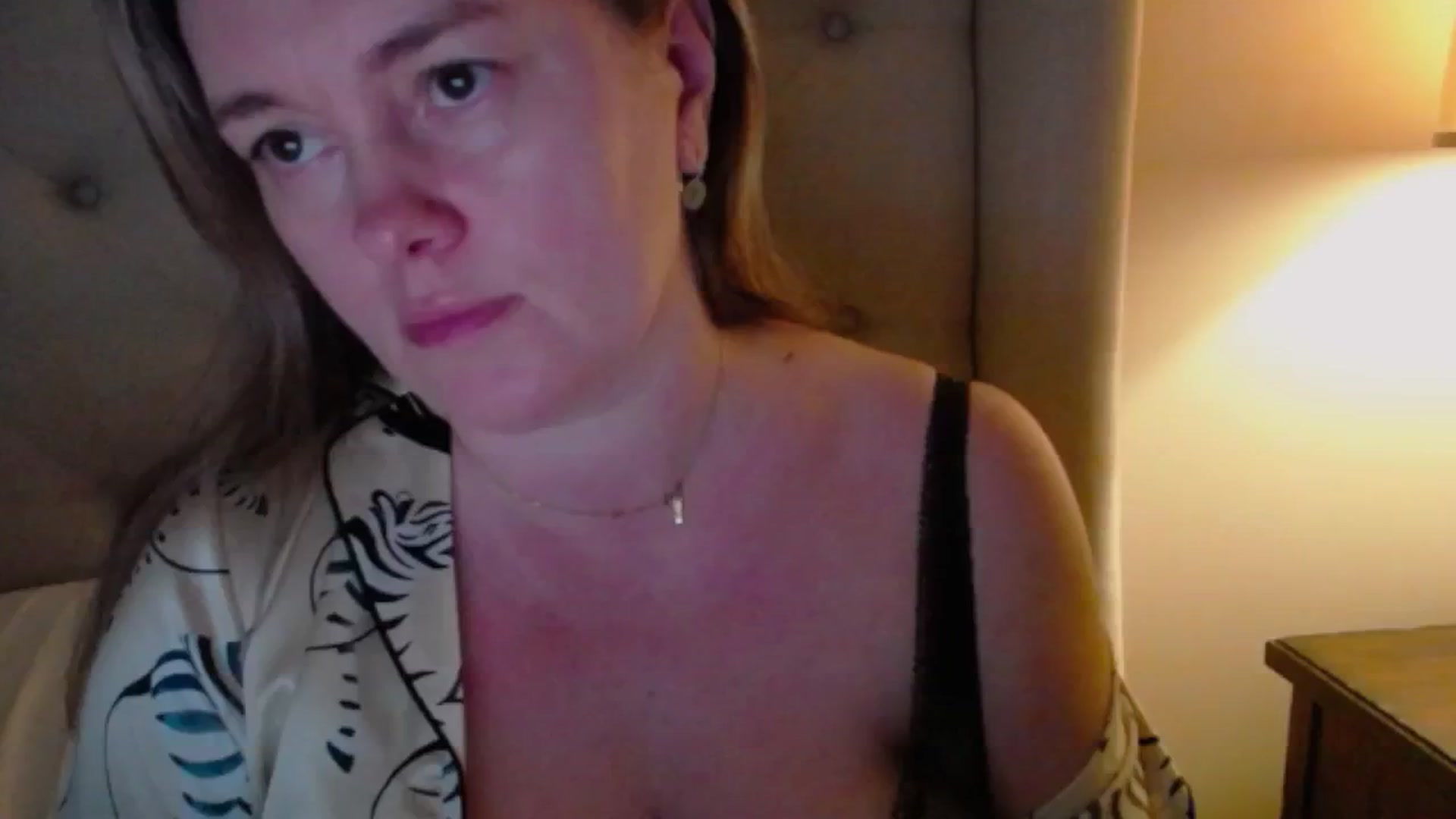 Gallery image thumbnail from J0llye's myfreecams stream on, 12/31/2024, 21:26 image 10 of 20