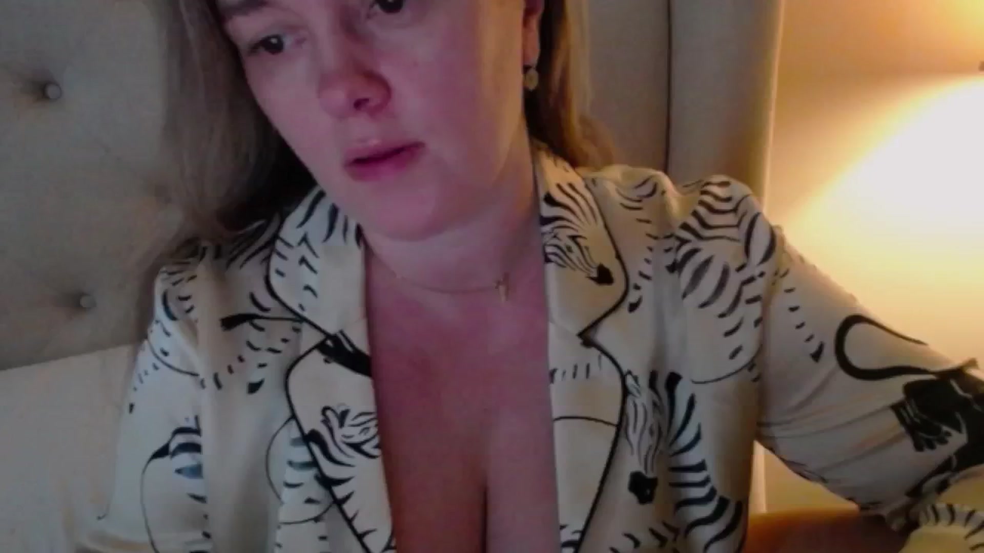 Gallery image thumbnail from J0llye's myfreecams stream on, 12/31/2024, 21:26 image 14 of 20