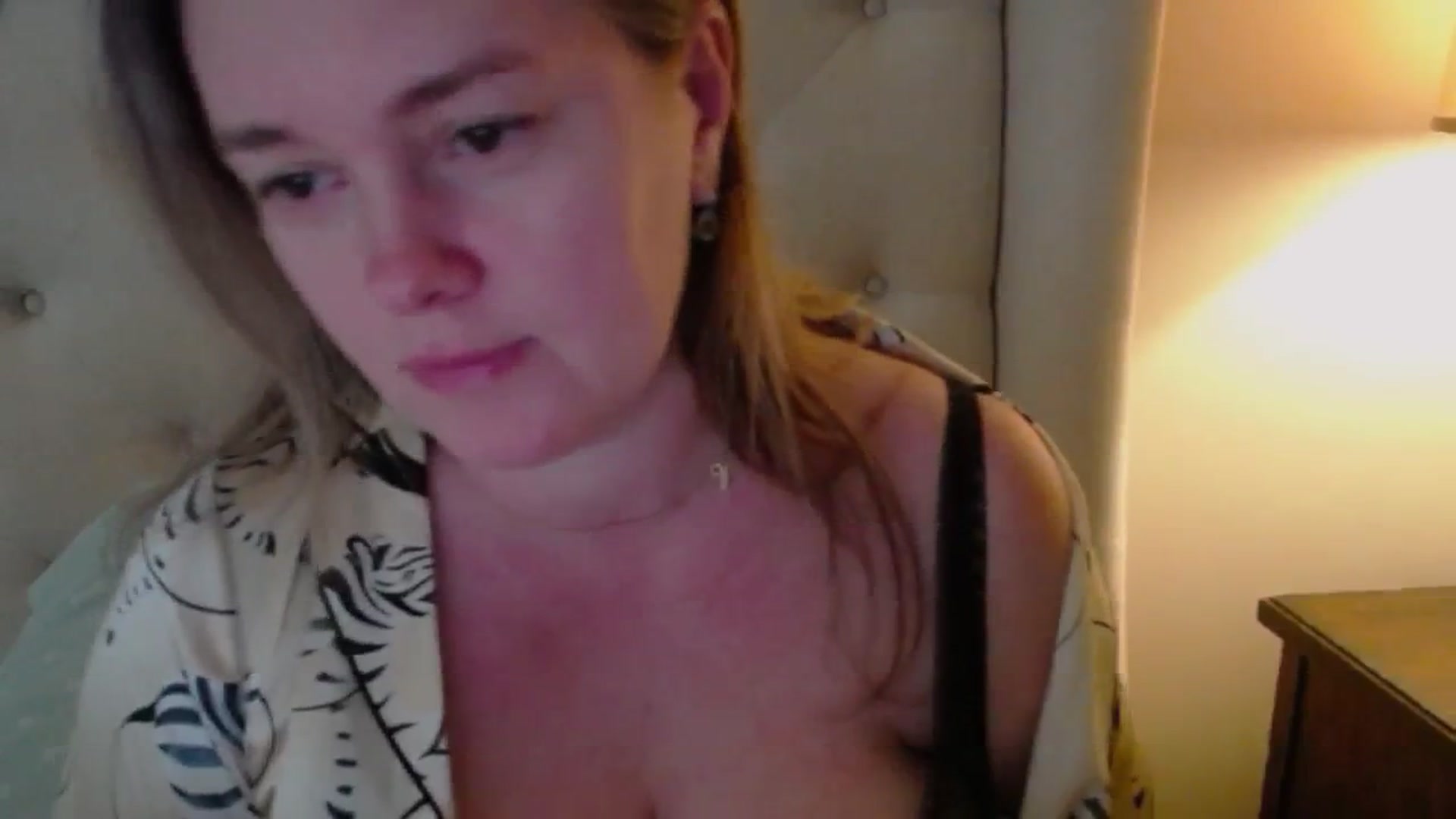 Gallery image thumbnail from J0llye's myfreecams stream on, 01/03/2025, 20:25 image 6 of 20