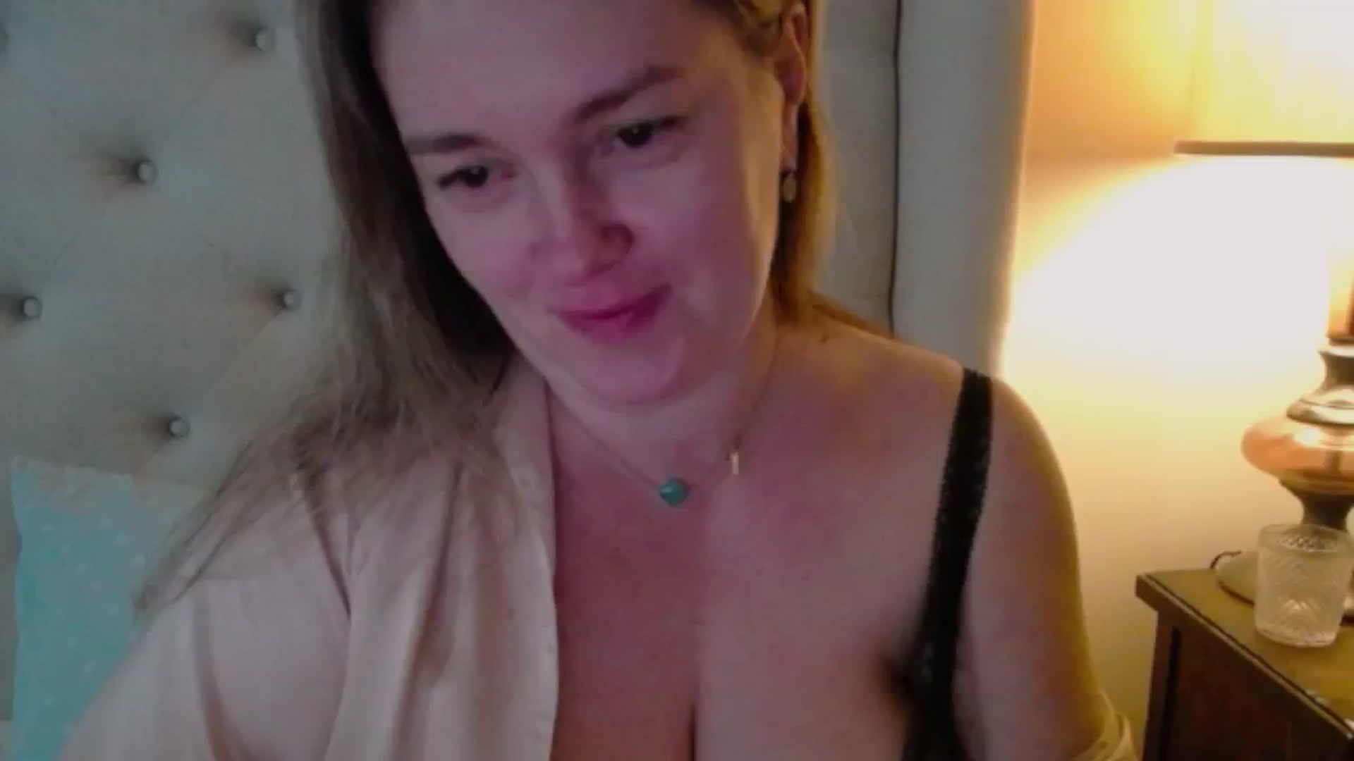 Gallery image thumbnail from J0llye's myfreecams stream on, 01/05/2025, 20:49 image 8 of 20
