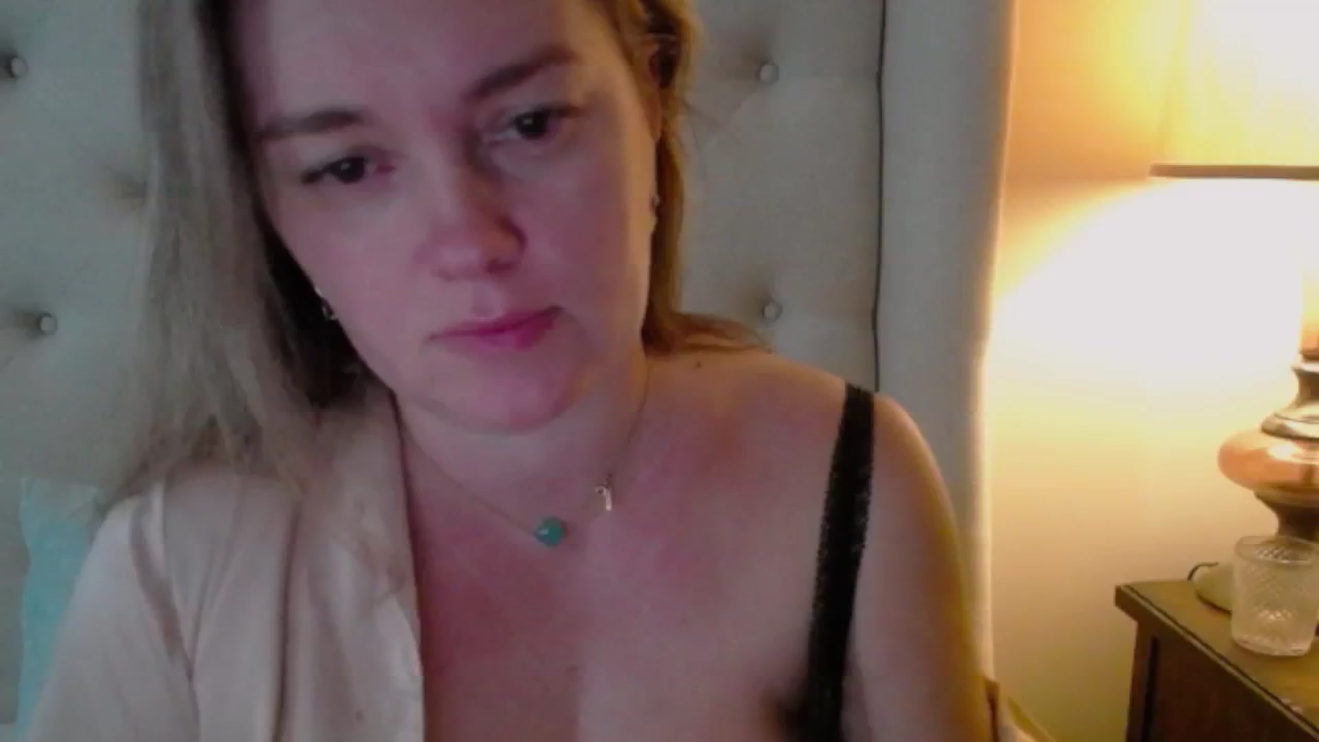Gallery image thumbnail from J0llye's myfreecams stream on, 01/05/2025, 20:49 image 2 of 20