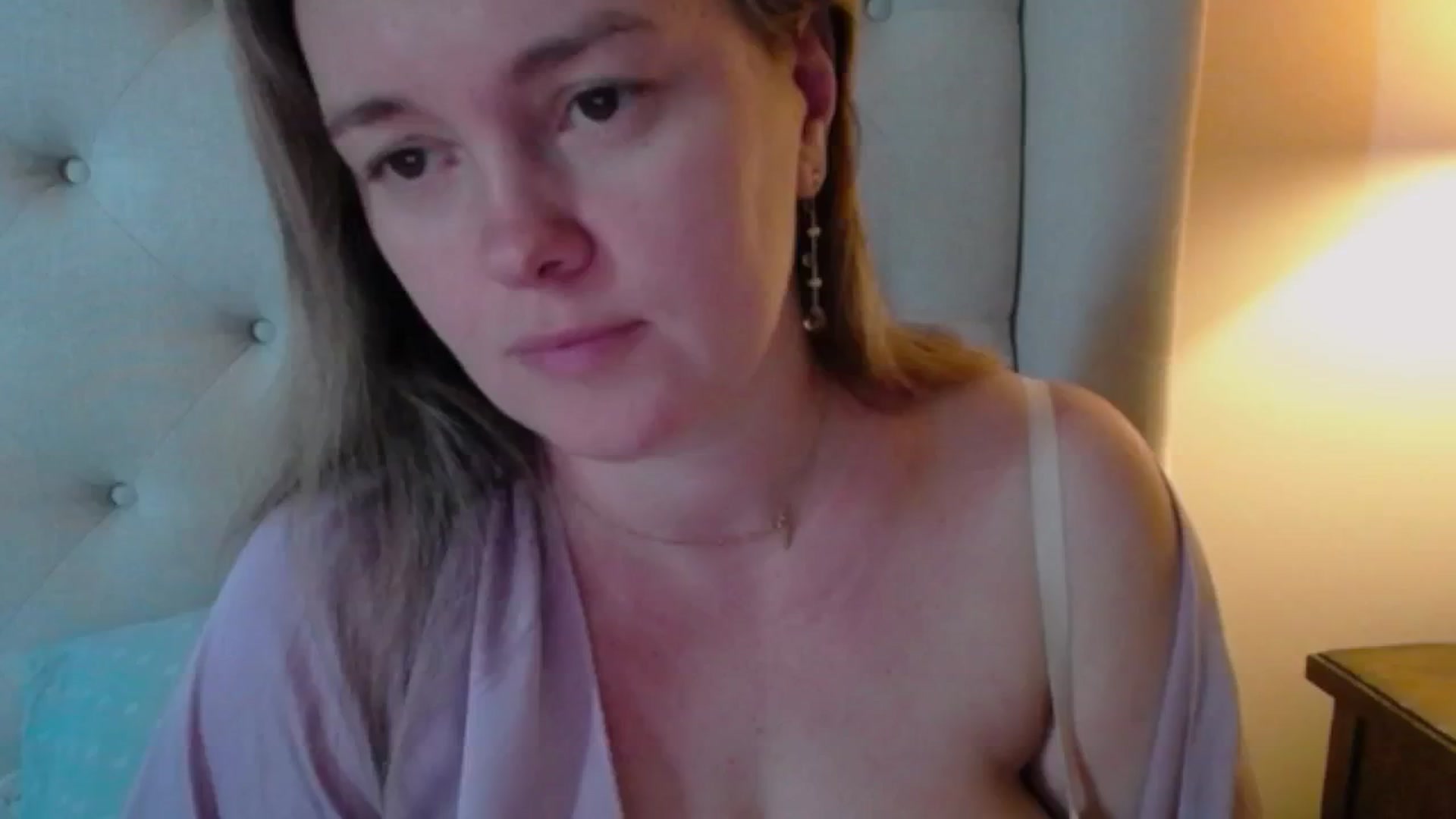Gallery image thumbnail from J0llye's myfreecams stream on, 01/07/2025, 21:11 image 20 of 20