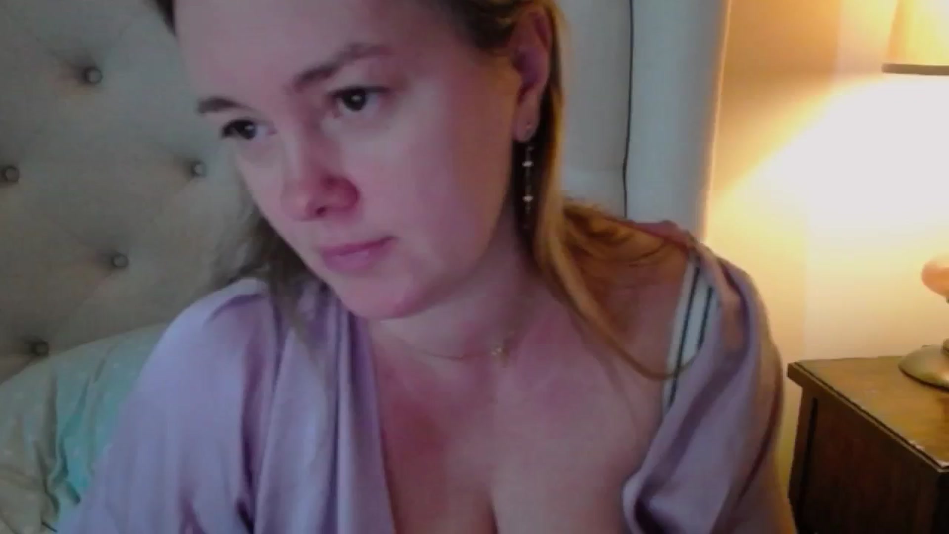 Gallery image thumbnail from J0llye's myfreecams stream on, 01/09/2025, 17:49 image 8 of 20