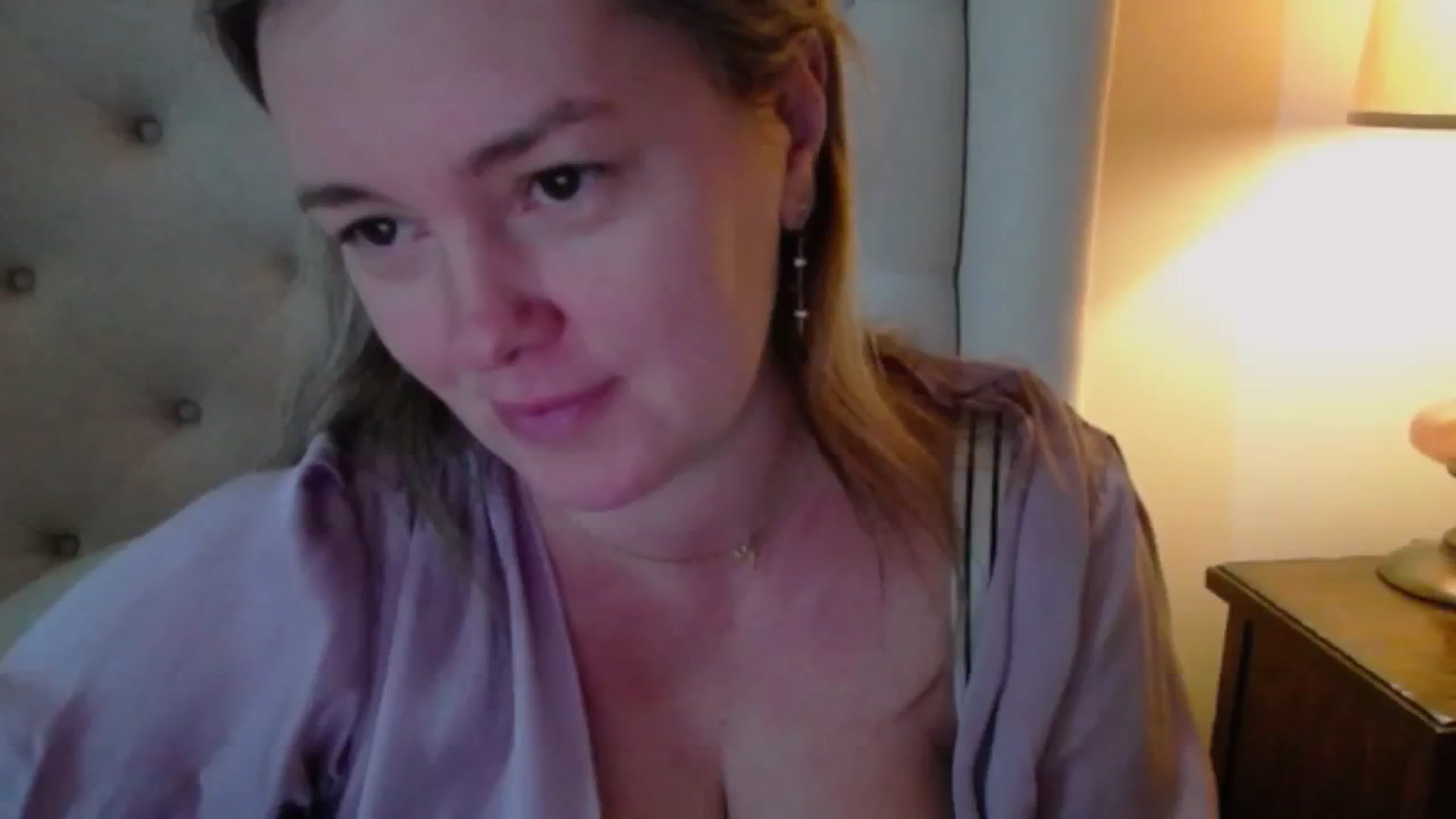 Gallery image thumbnail from J0llye's myfreecams stream on, 01/09/2025, 17:49 image 11 of 20