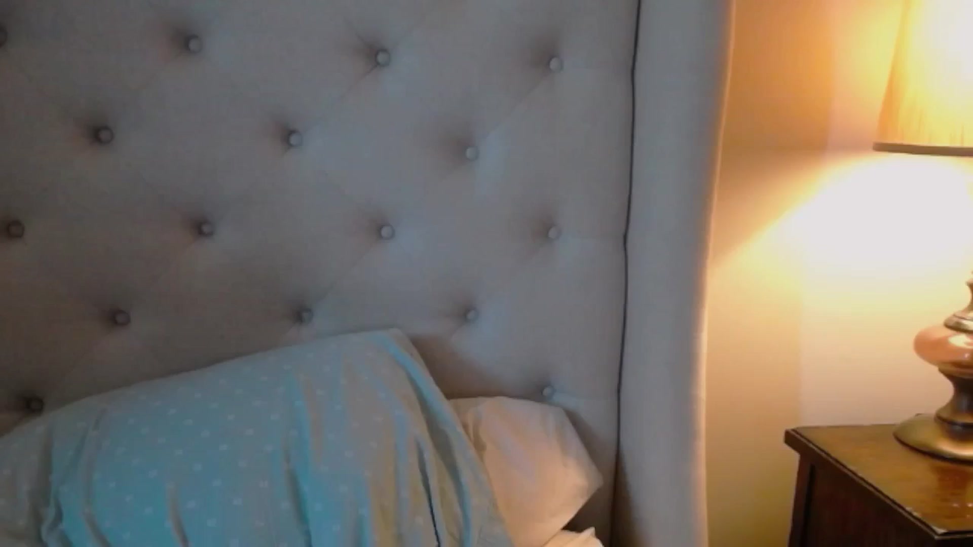 Gallery image thumbnail from J0llye's myfreecams stream on, 01/09/2025, 17:49 image 18 of 20