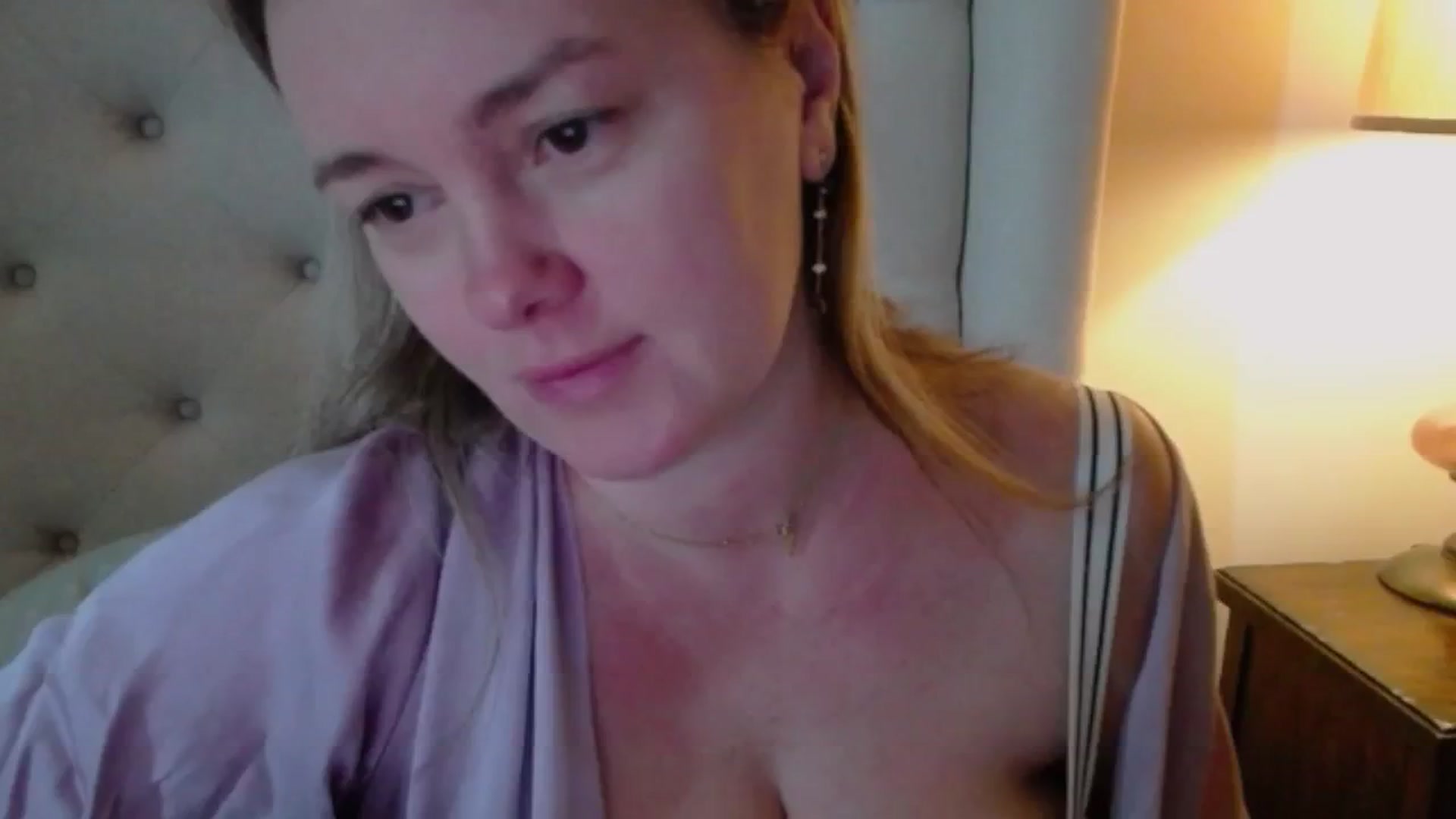 Gallery image thumbnail from J0llye's myfreecams stream on, 01/09/2025, 17:49 image 7 of 20