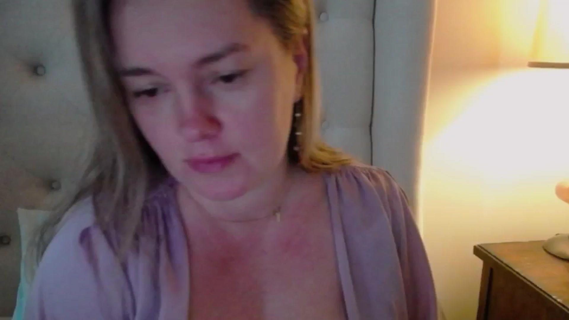 Gallery image thumbnail from J0llye's myfreecams stream on, 01/09/2025, 20:00 image 9 of 20