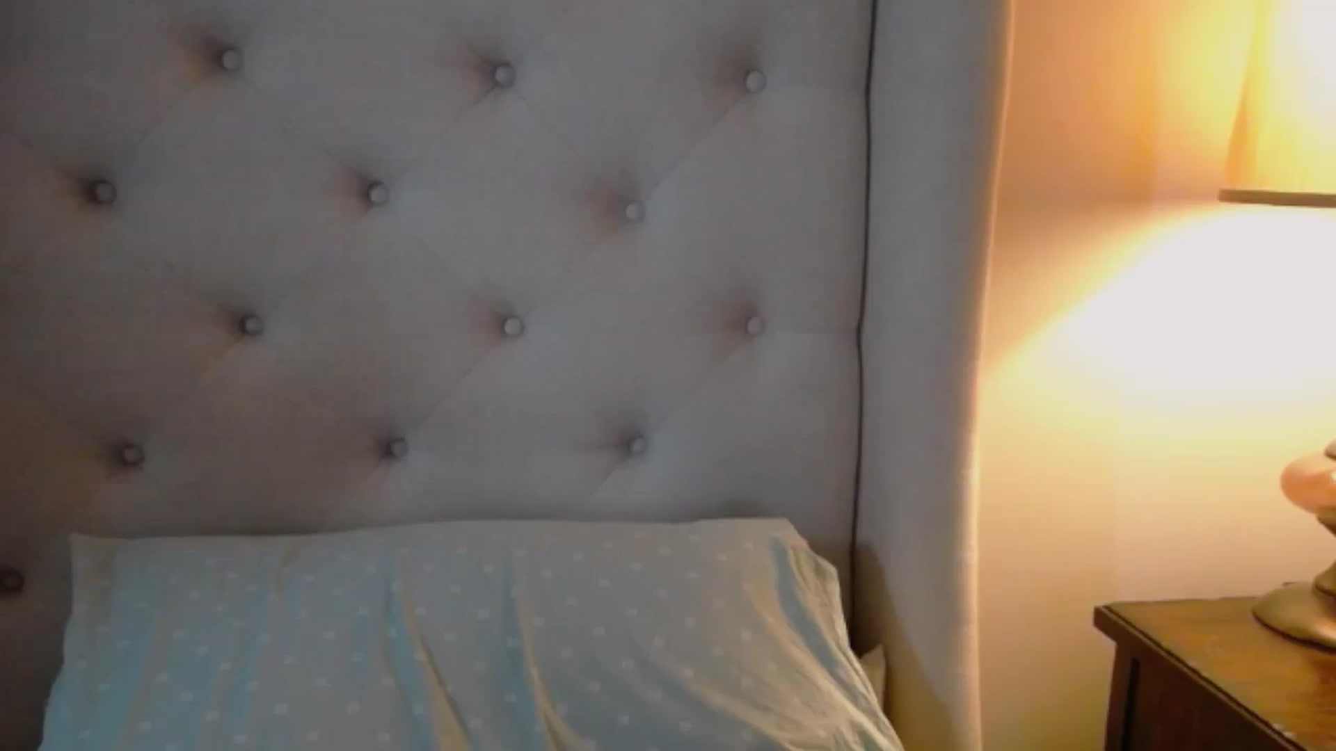 Gallery image thumbnail from J0llye's myfreecams stream on, 01/09/2025, 20:00 image 17 of 20