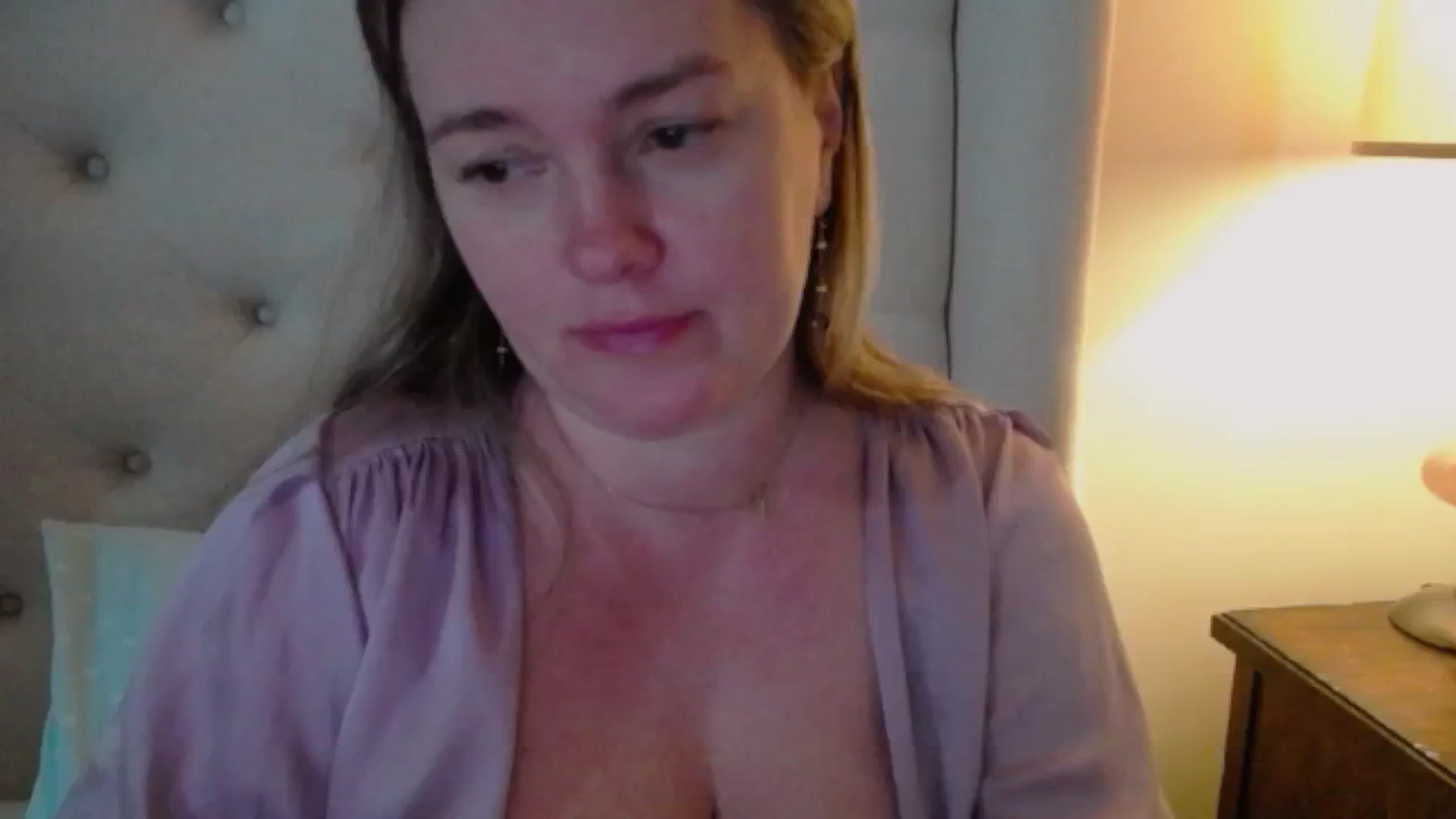 Gallery image thumbnail from J0llye's myfreecams stream on, 01/09/2025, 20:00 image 12 of 20