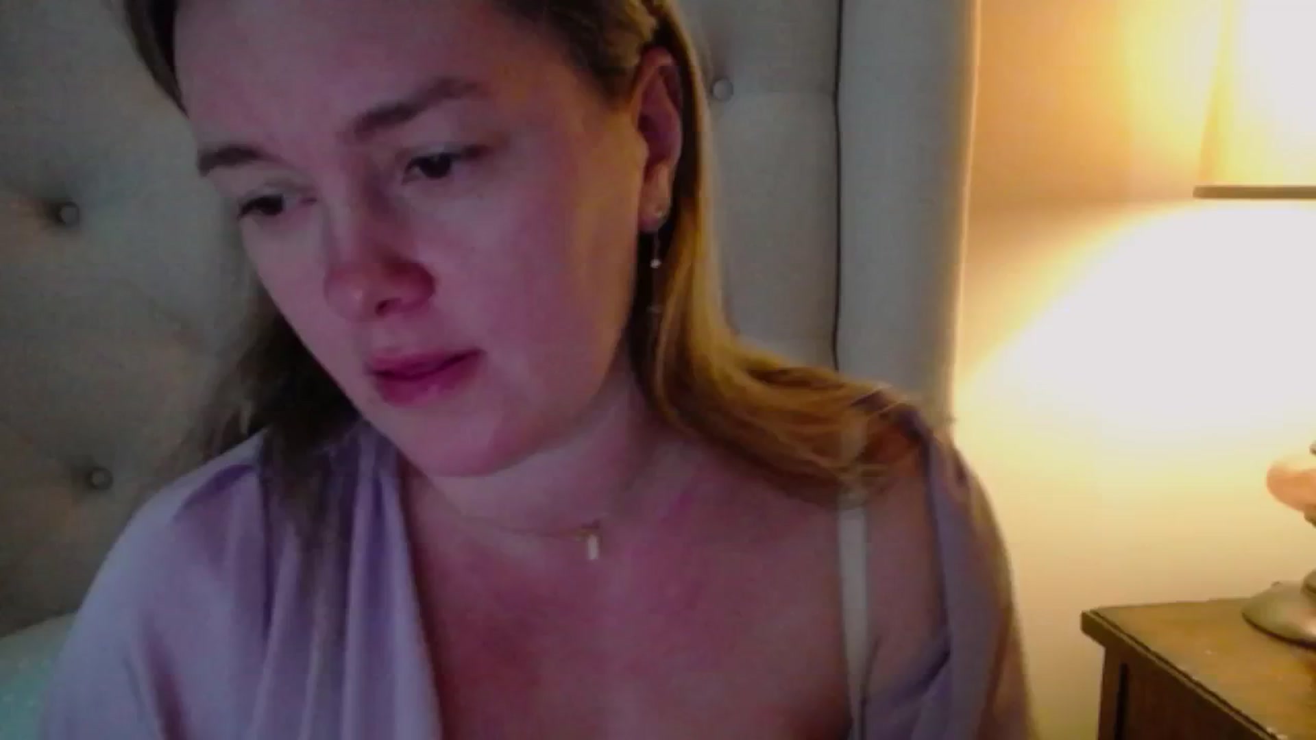 Gallery image thumbnail from J0llye's myfreecams stream on, 01/09/2025, 21:01 image 10 of 20