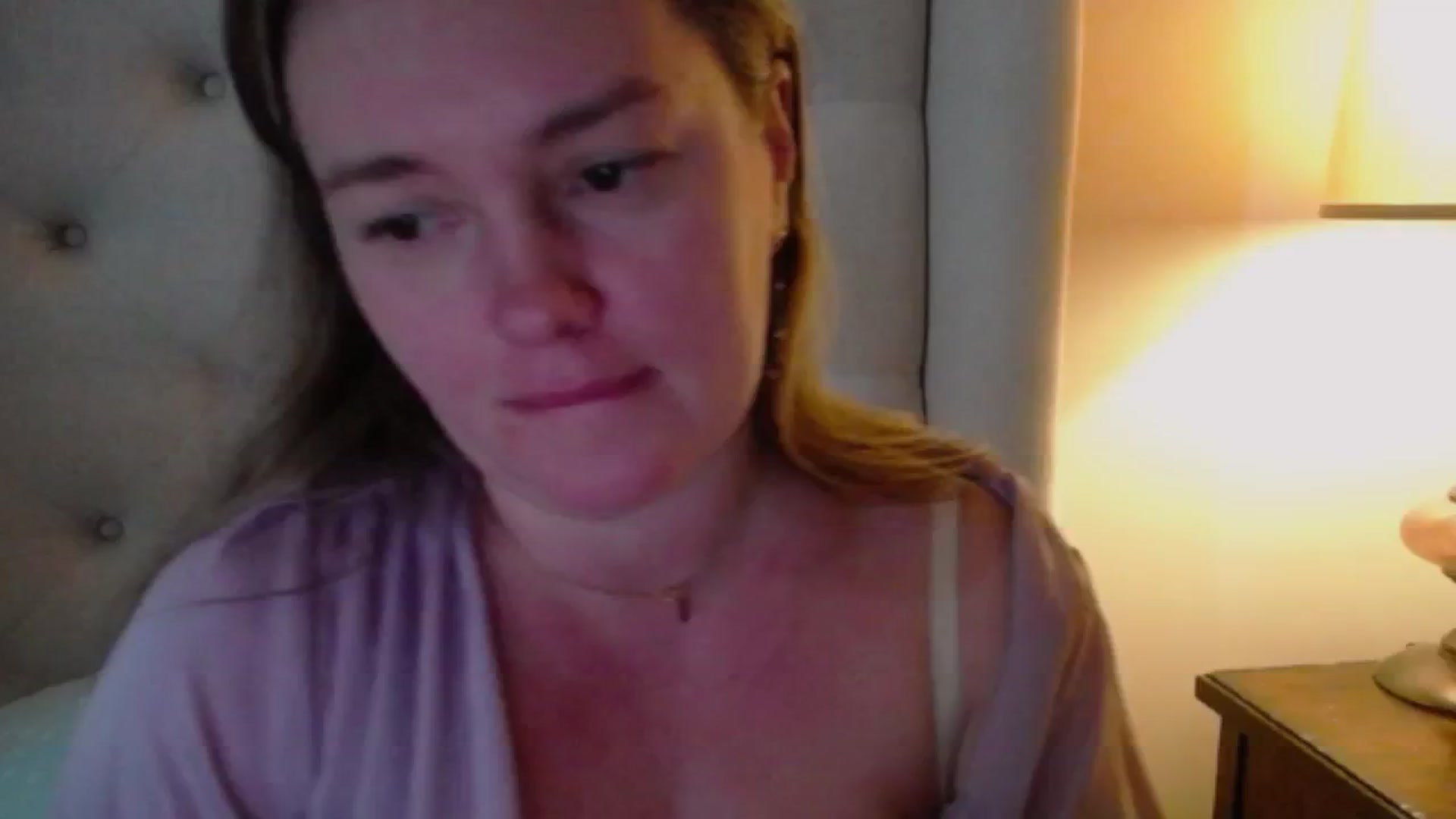 Gallery image thumbnail from J0llye's myfreecams stream on, 01/09/2025, 21:01 image 5 of 20