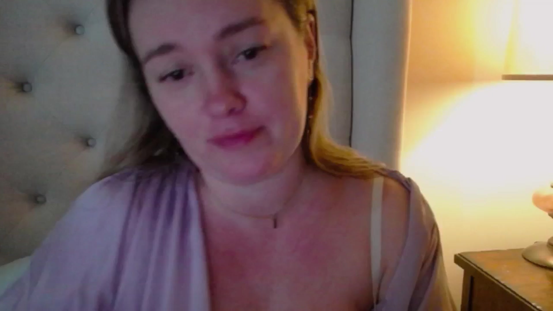 Gallery image thumbnail from J0llye's myfreecams stream on, 01/09/2025, 21:01 image 3 of 20