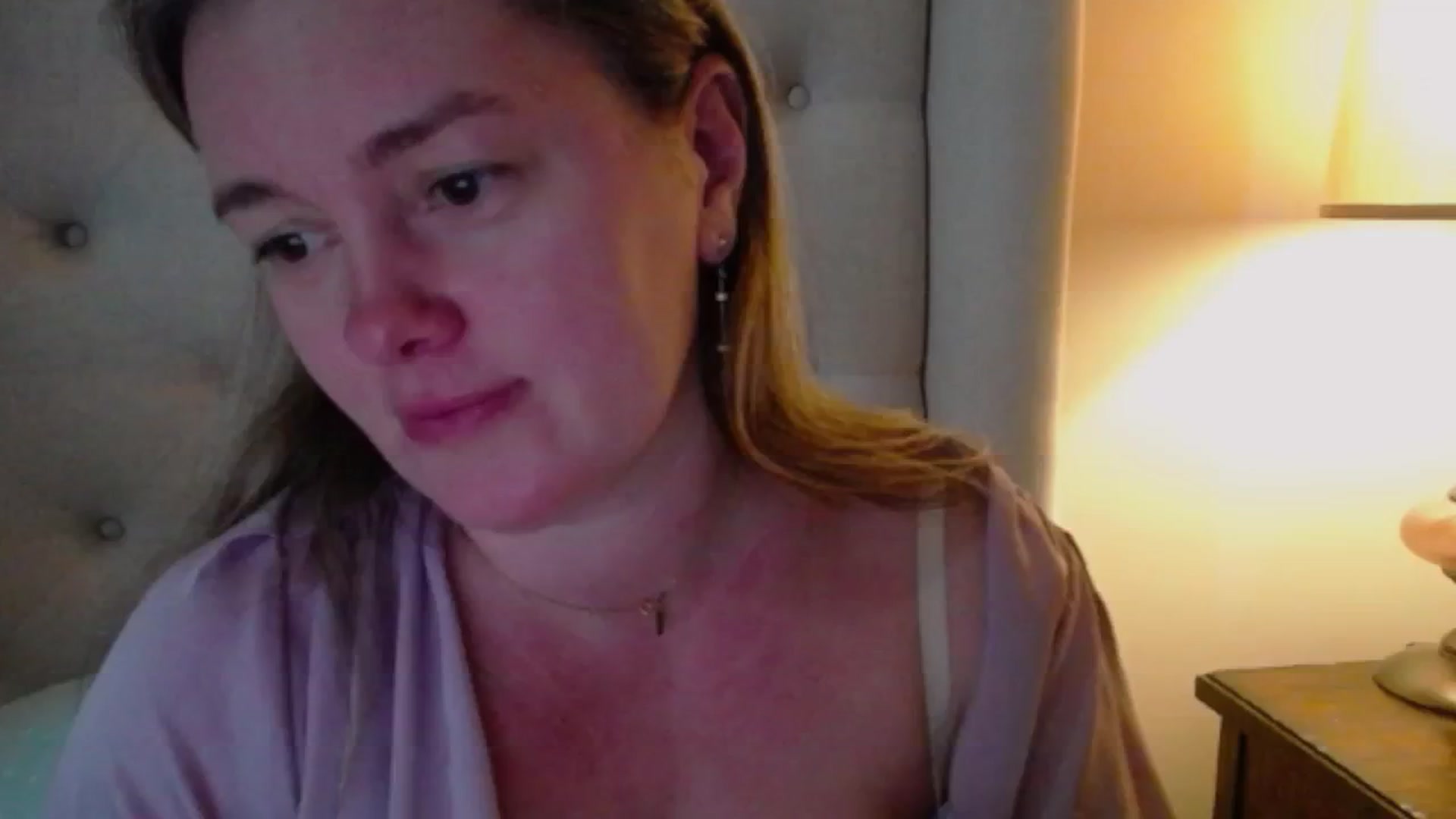 Gallery image thumbnail from J0llye's myfreecams stream on, 01/09/2025, 21:01 image 7 of 20