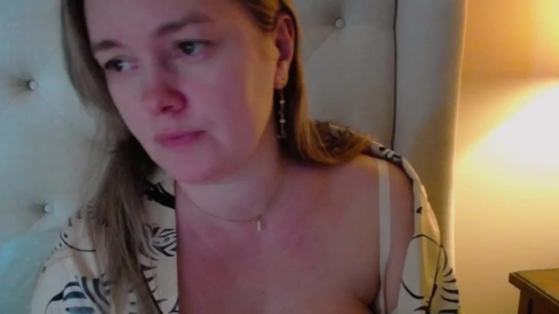 Gallery image thumbnail from J0llye's myfreecams stream on, 01/11/2025, 21:08 image 17 of 20